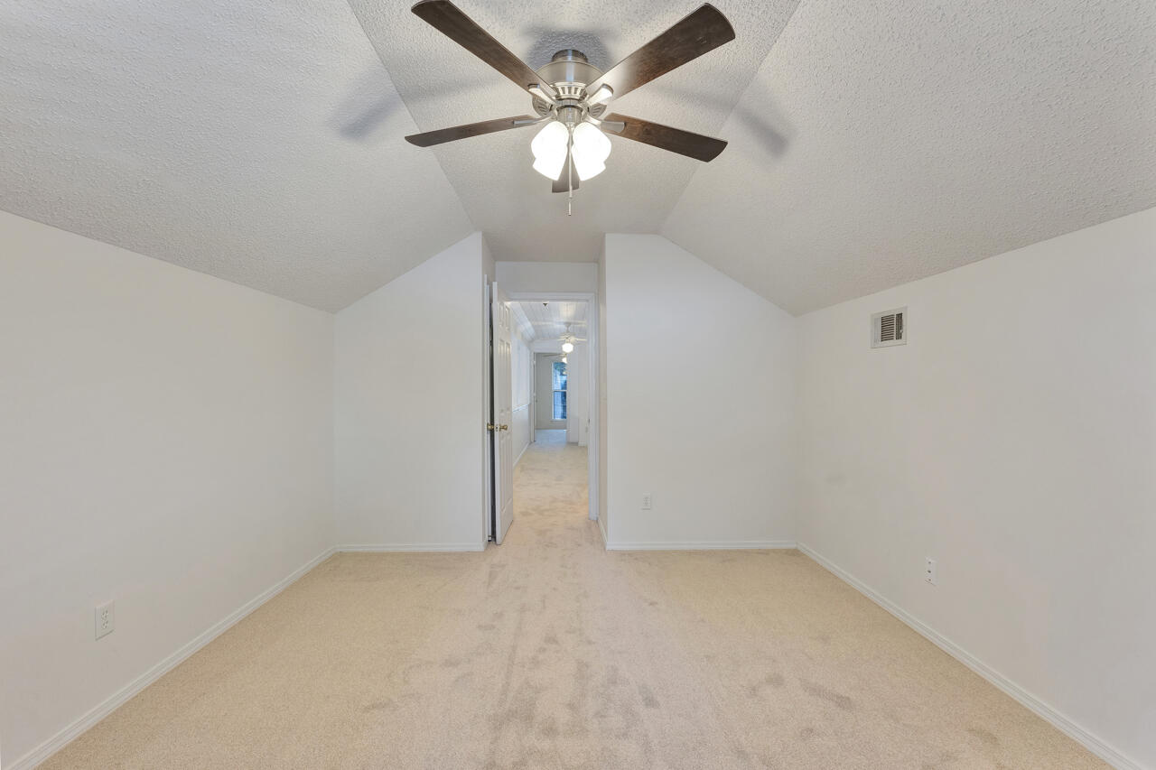 PINNACLE POINT - Residential