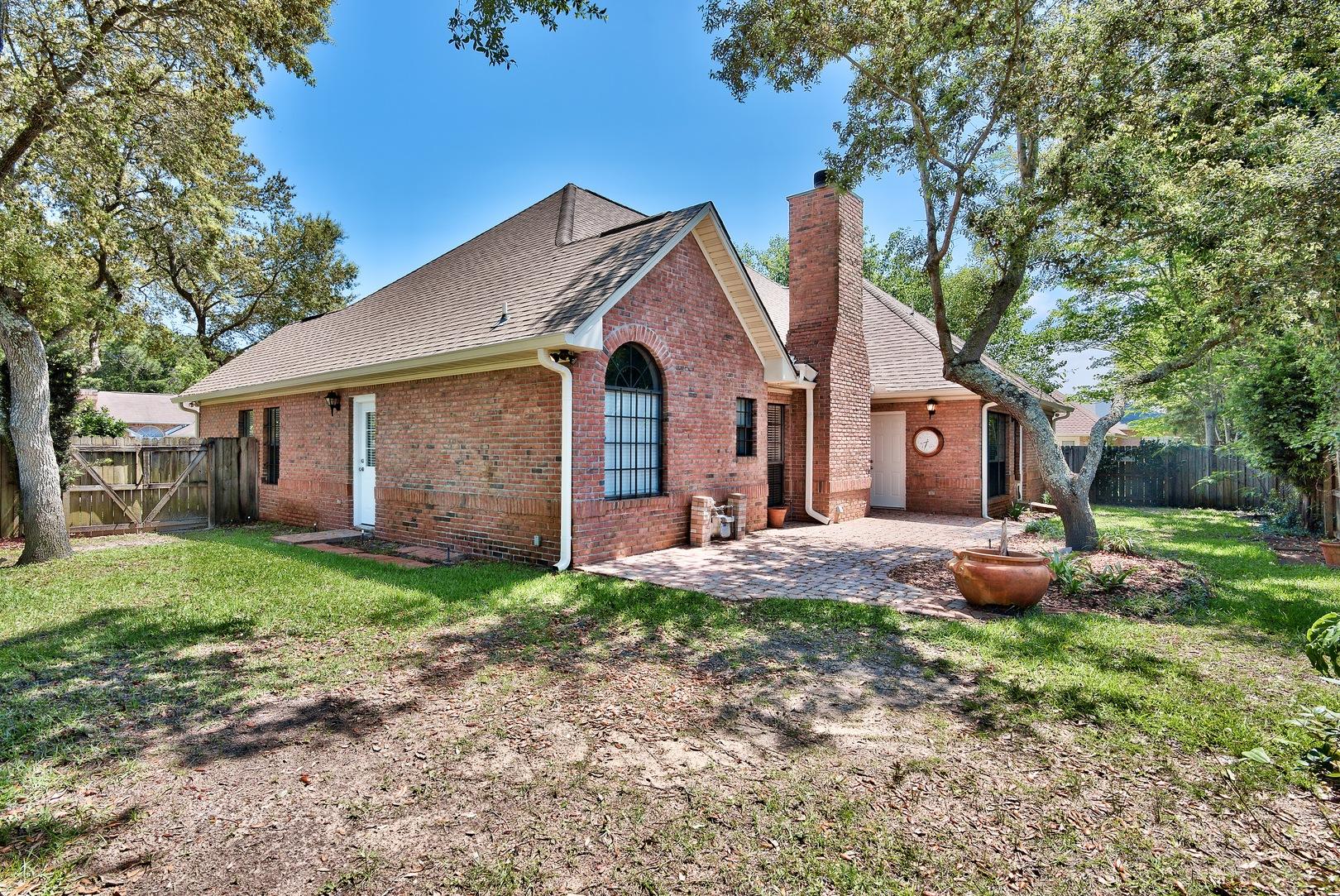 INDIAN TRAIL ESTATES - Residential