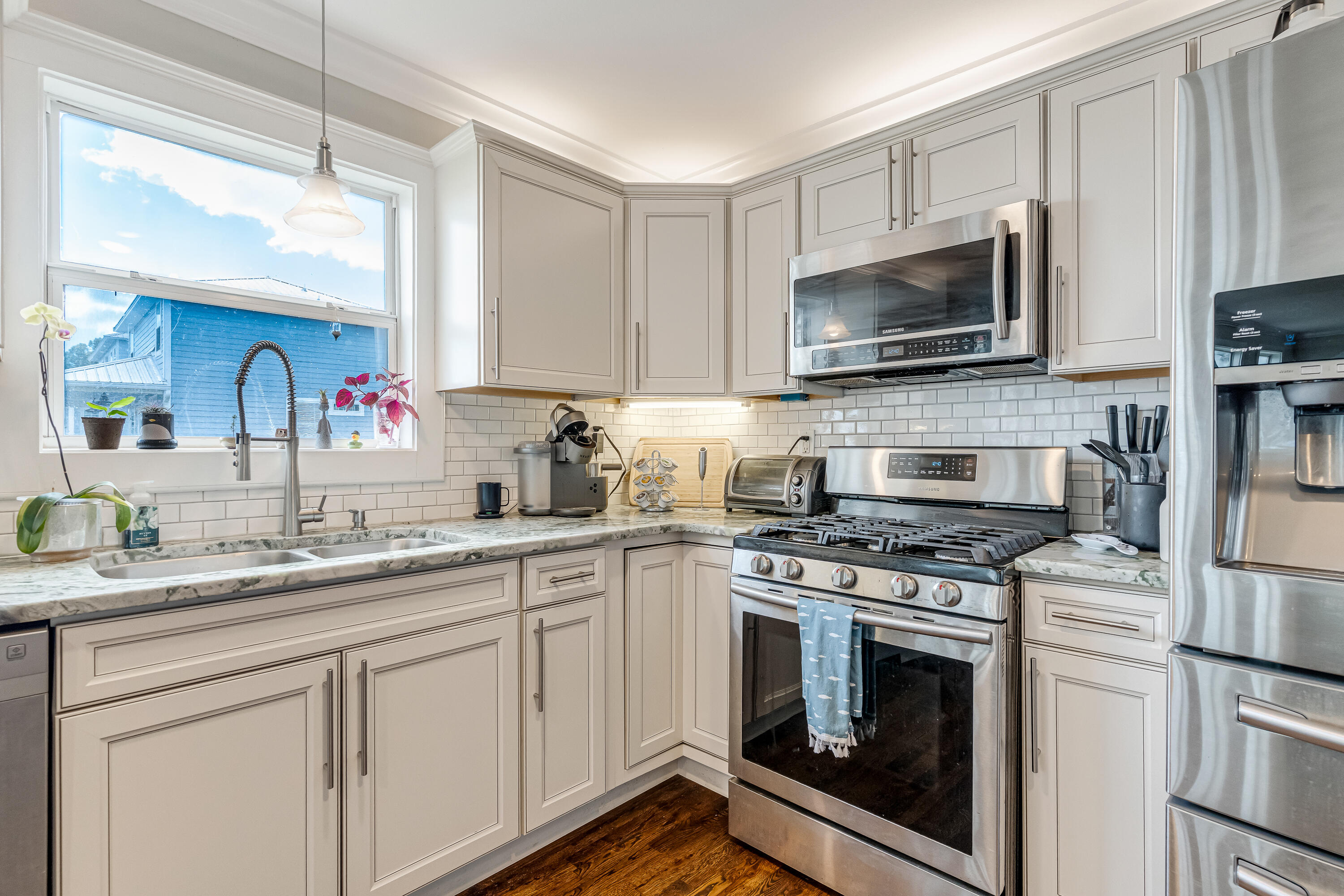 PINECREST - Residential