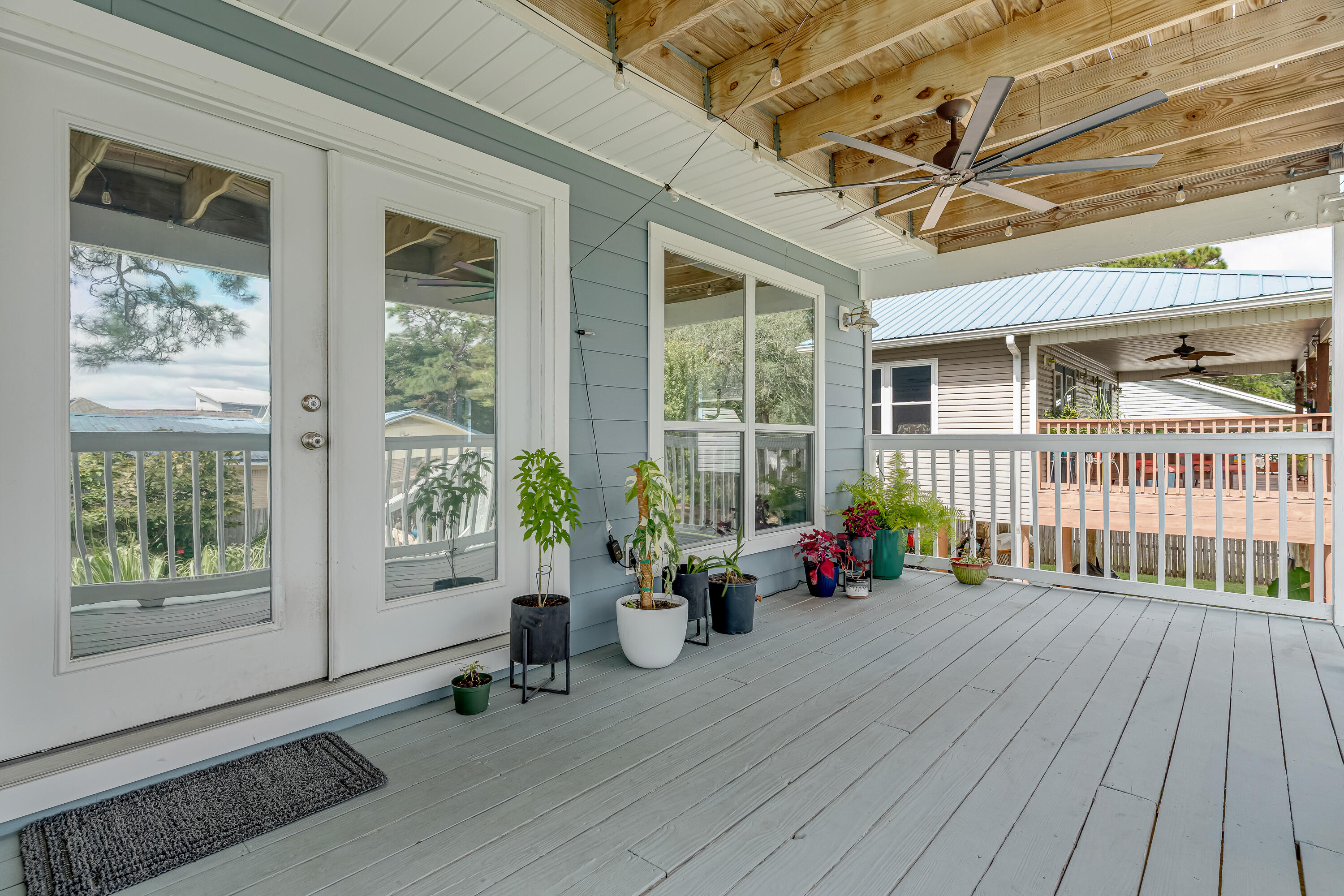 PINECREST - Residential
