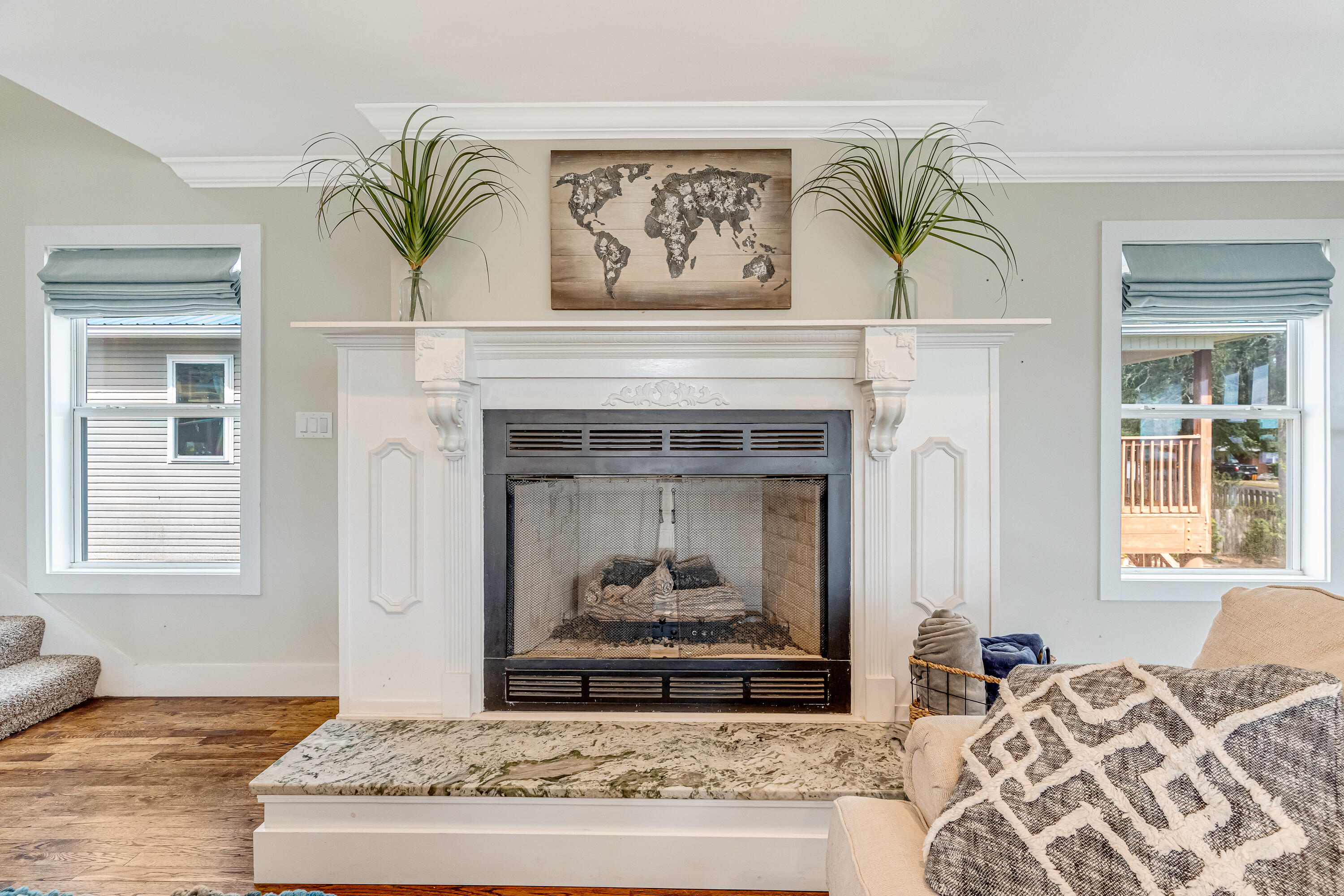 PINECREST - Residential
