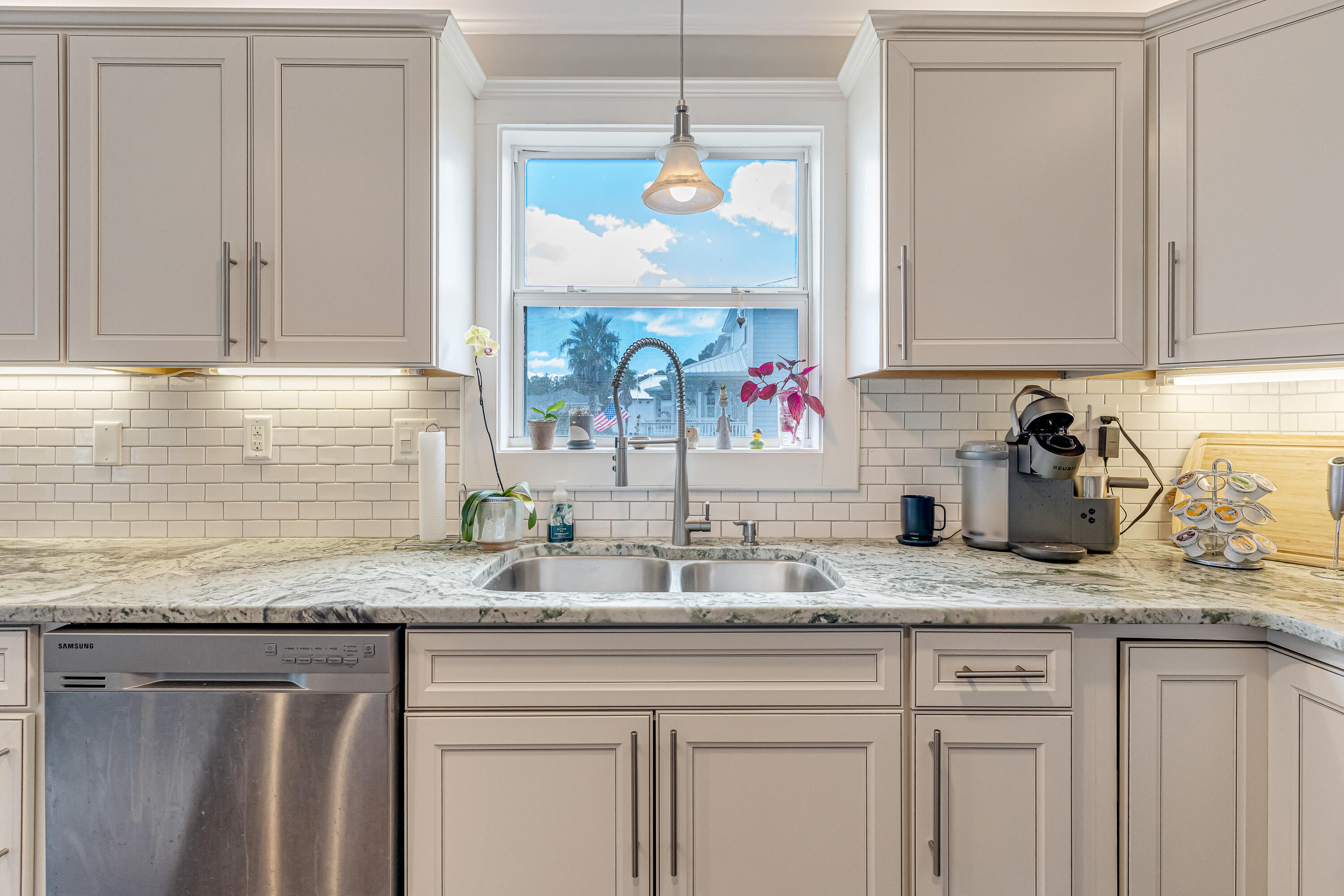 PINECREST - Residential