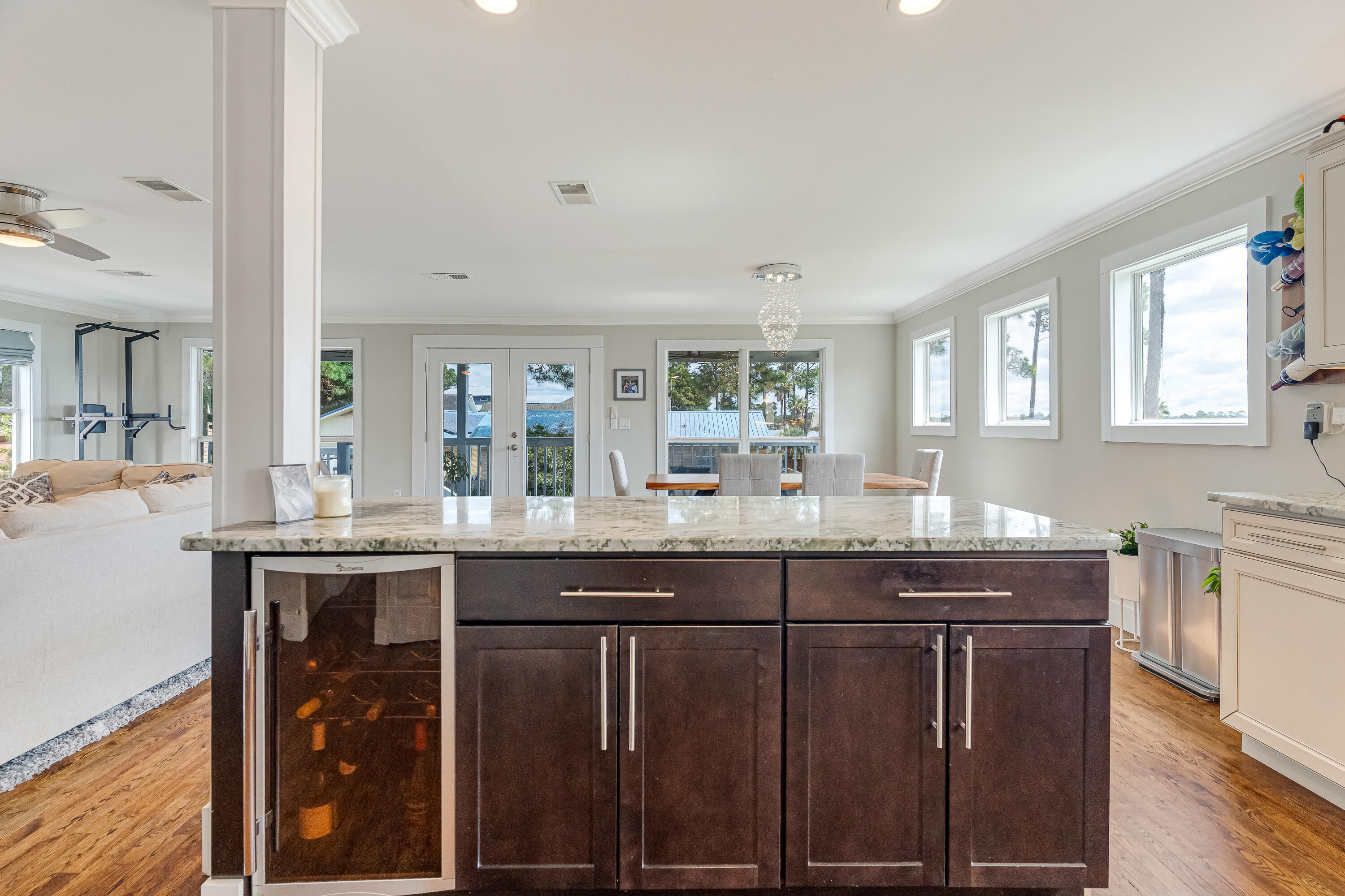 PINECREST - Residential