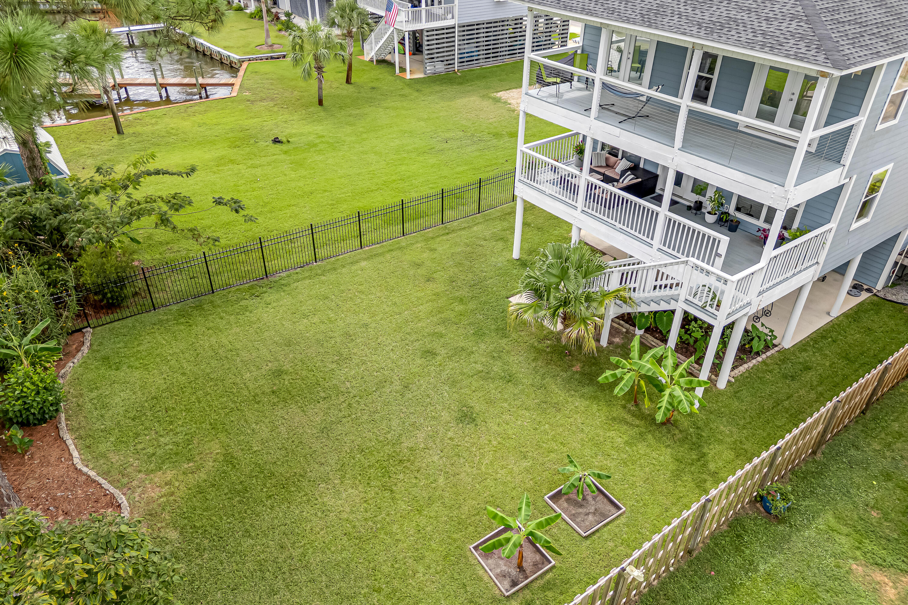 PINECREST - Residential