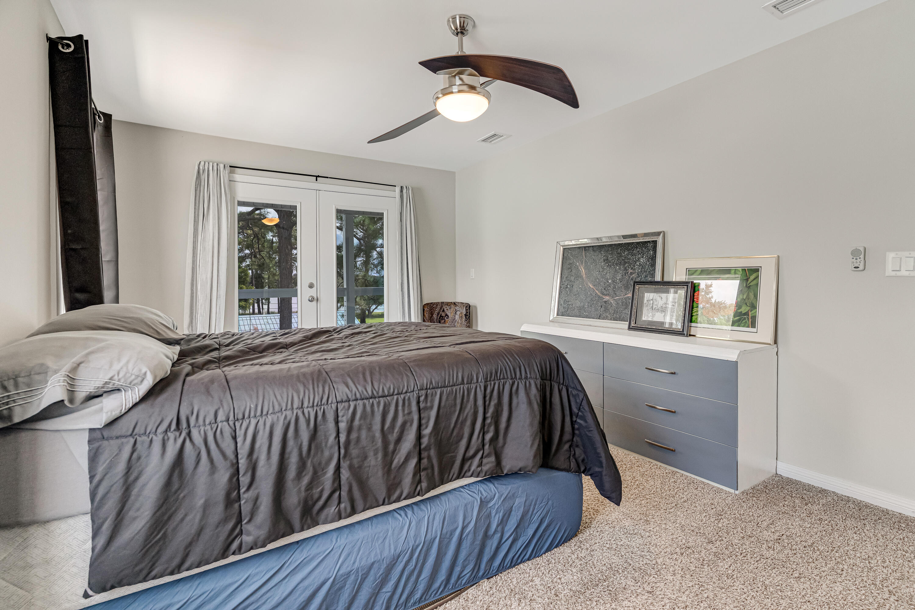 PINECREST - Residential