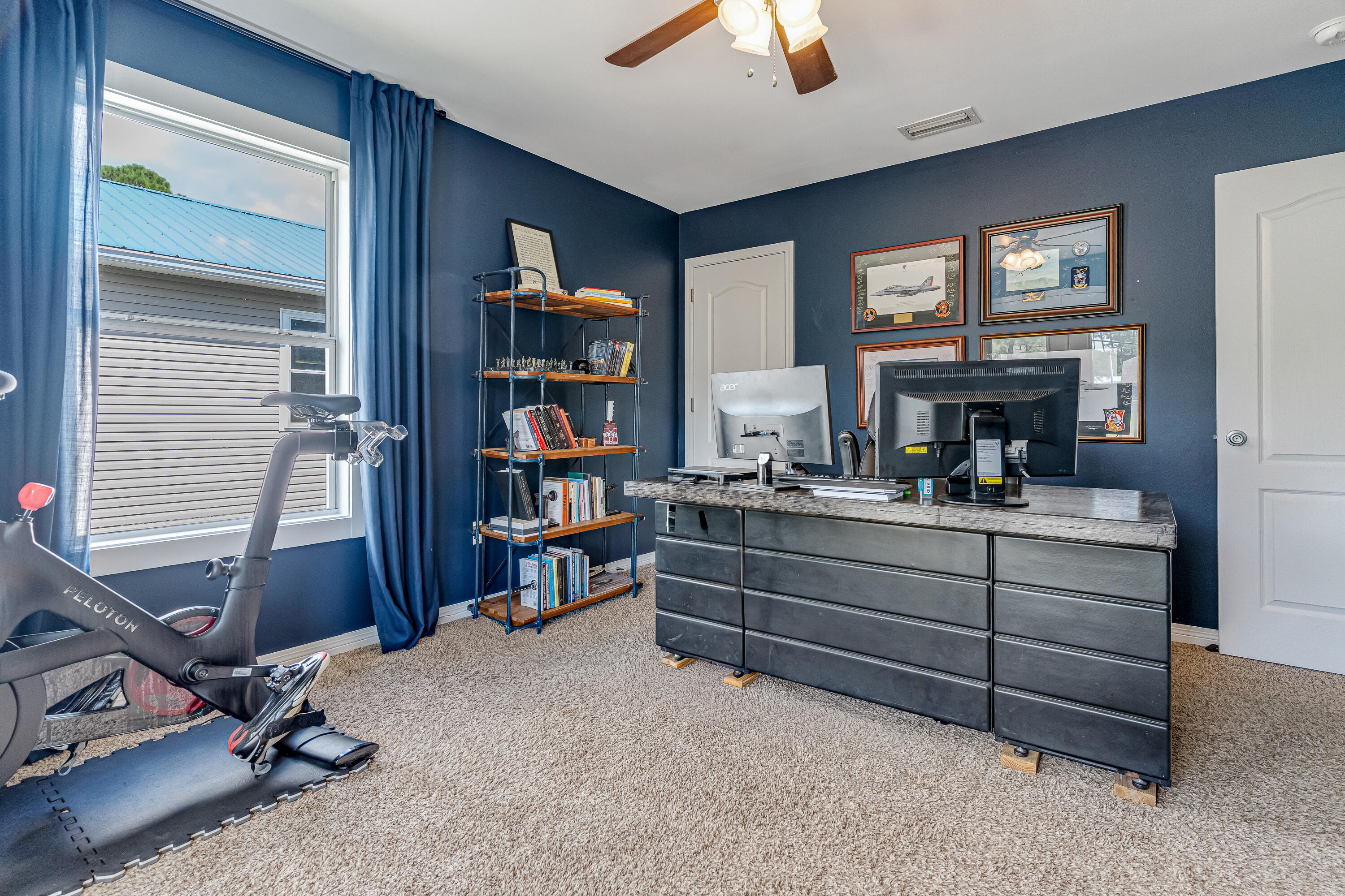 PINECREST - Residential