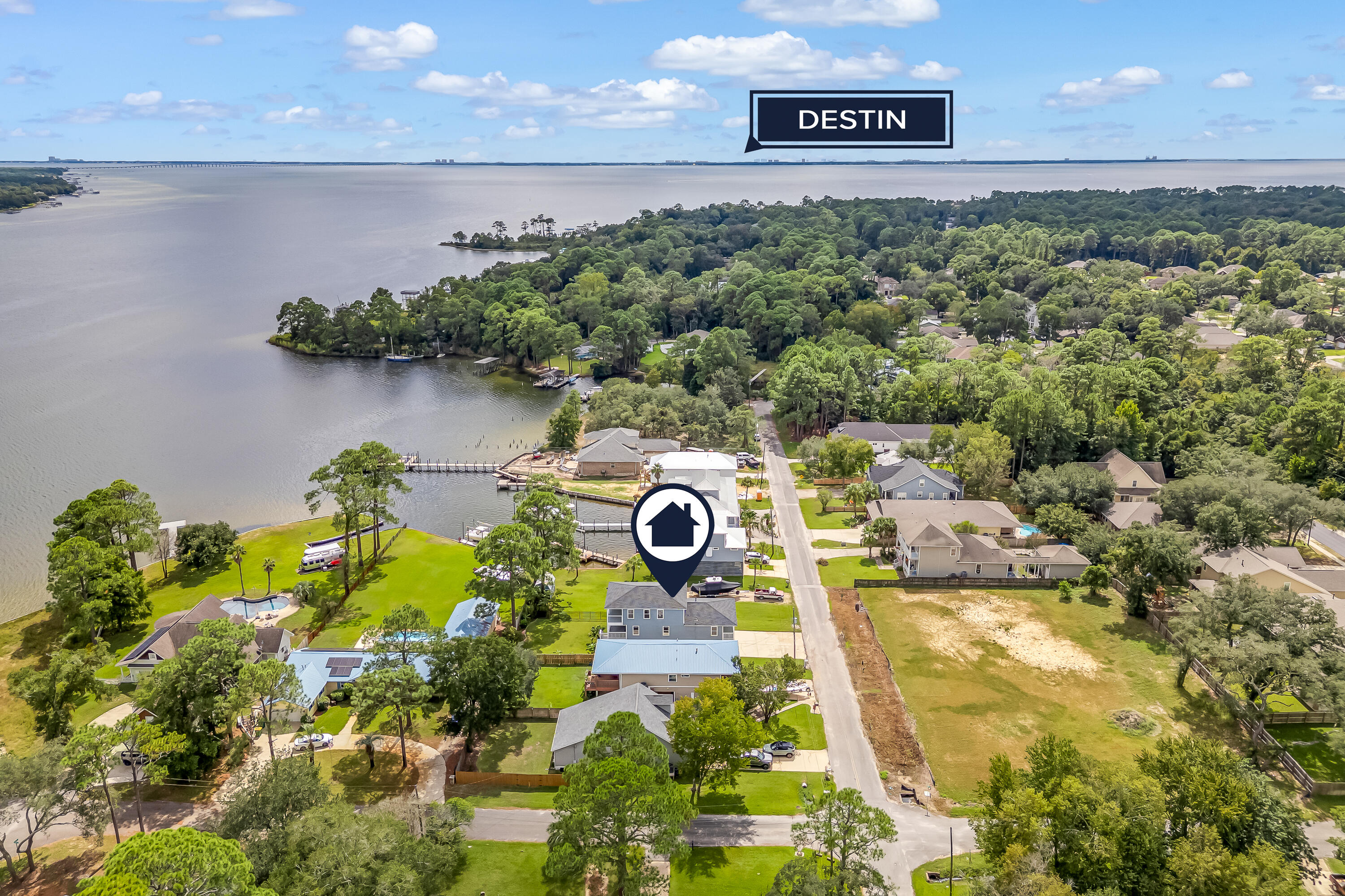 PINECREST - Residential