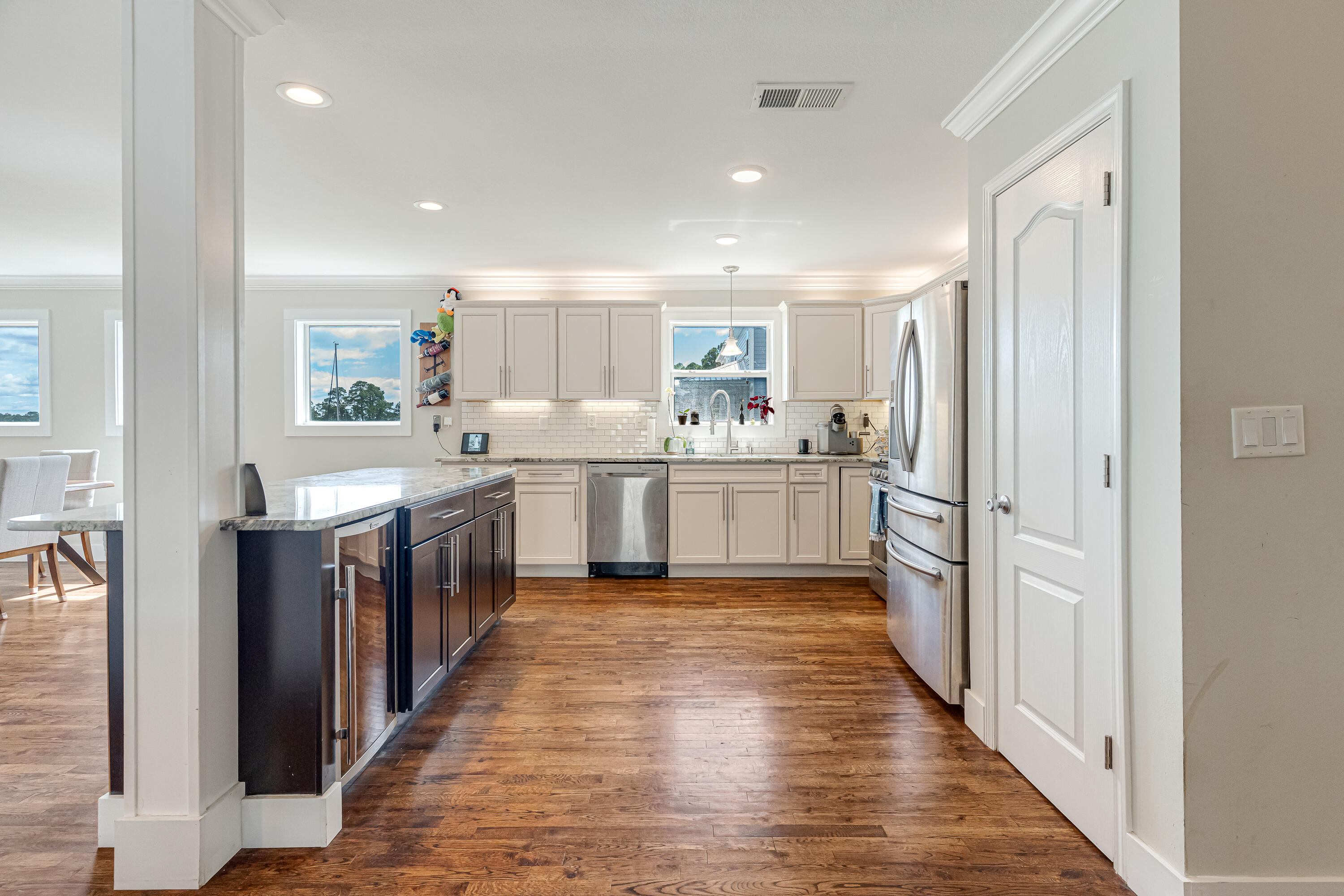 PINECREST - Residential
