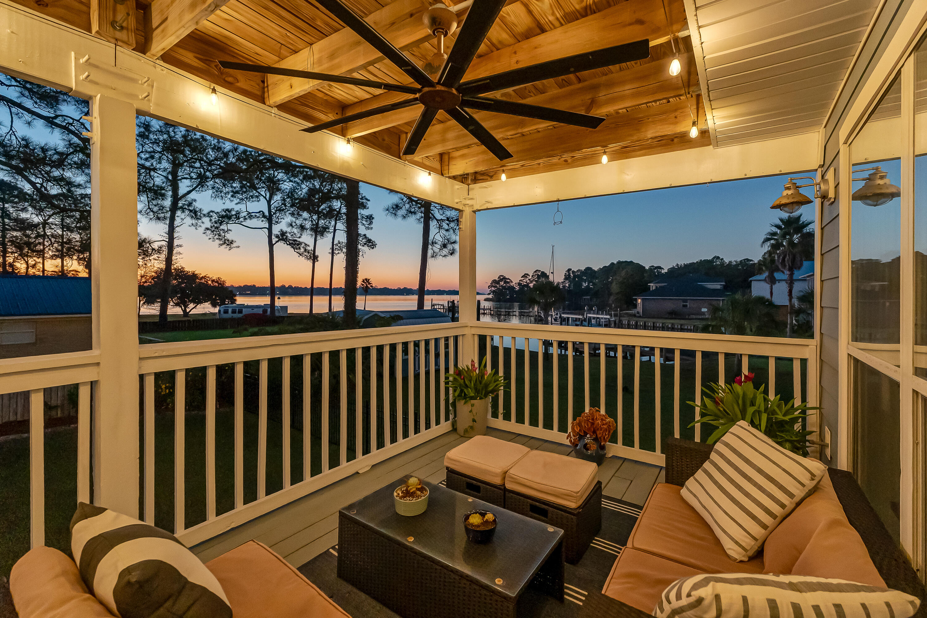 PINECREST - Residential