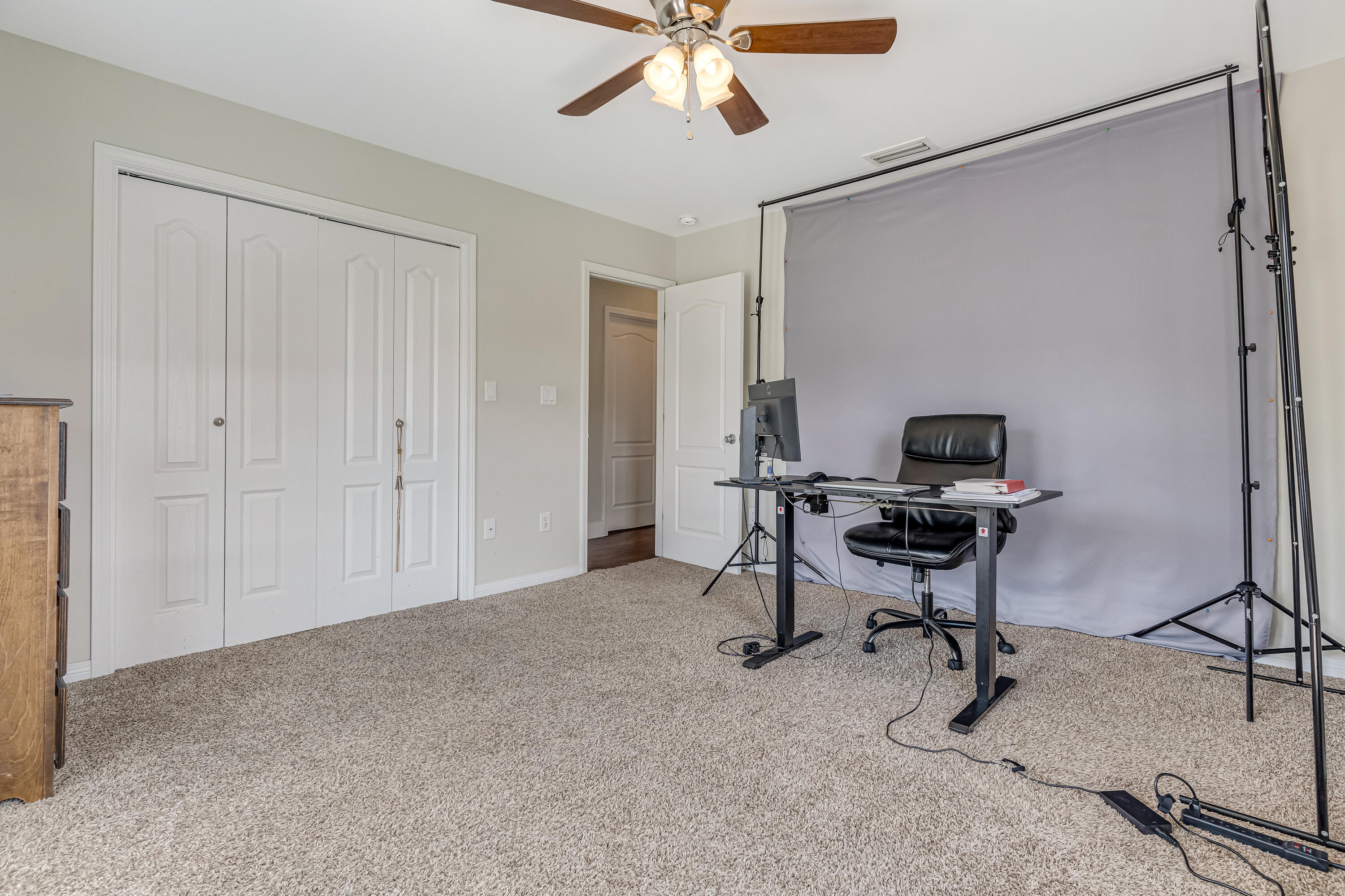 PINECREST - Residential