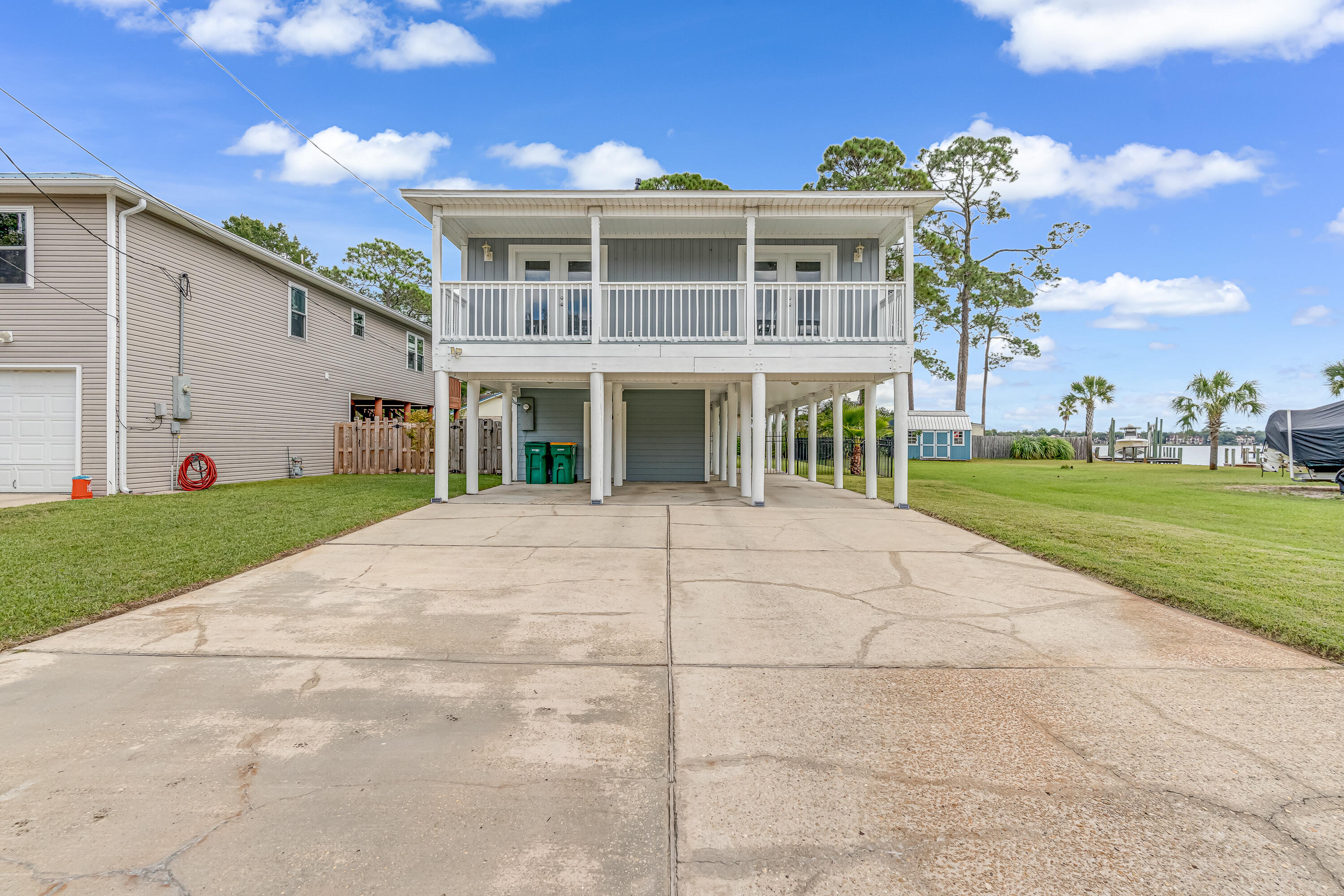 PINECREST - Residential