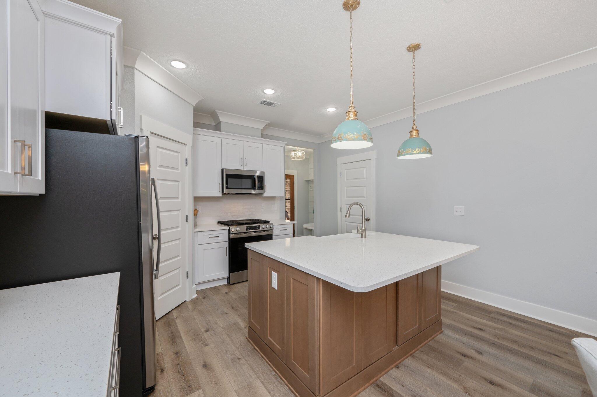 PINECREST ADD 2 - Residential