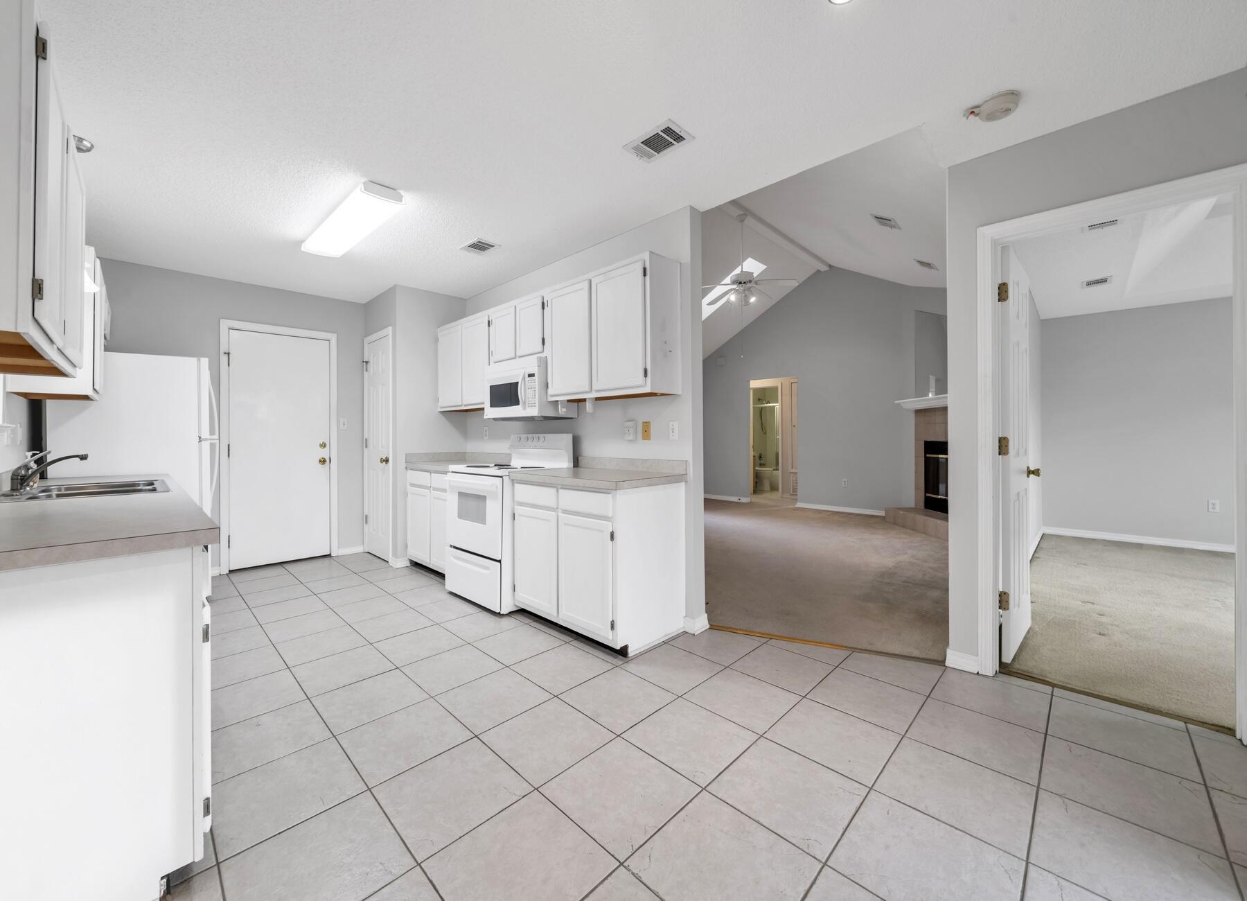 LEGION COVE S/D - Residential