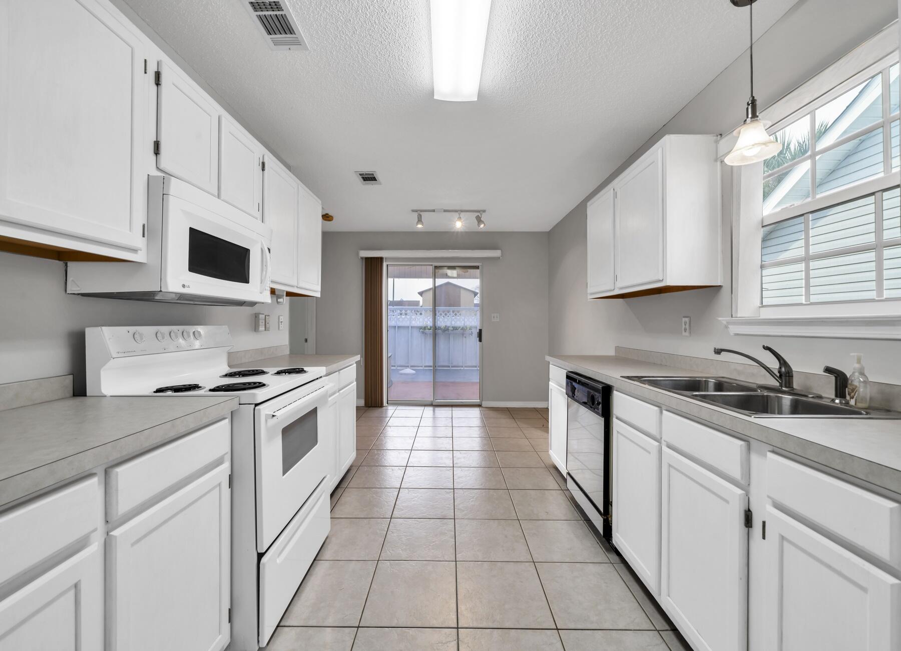 LEGION COVE S/D - Residential