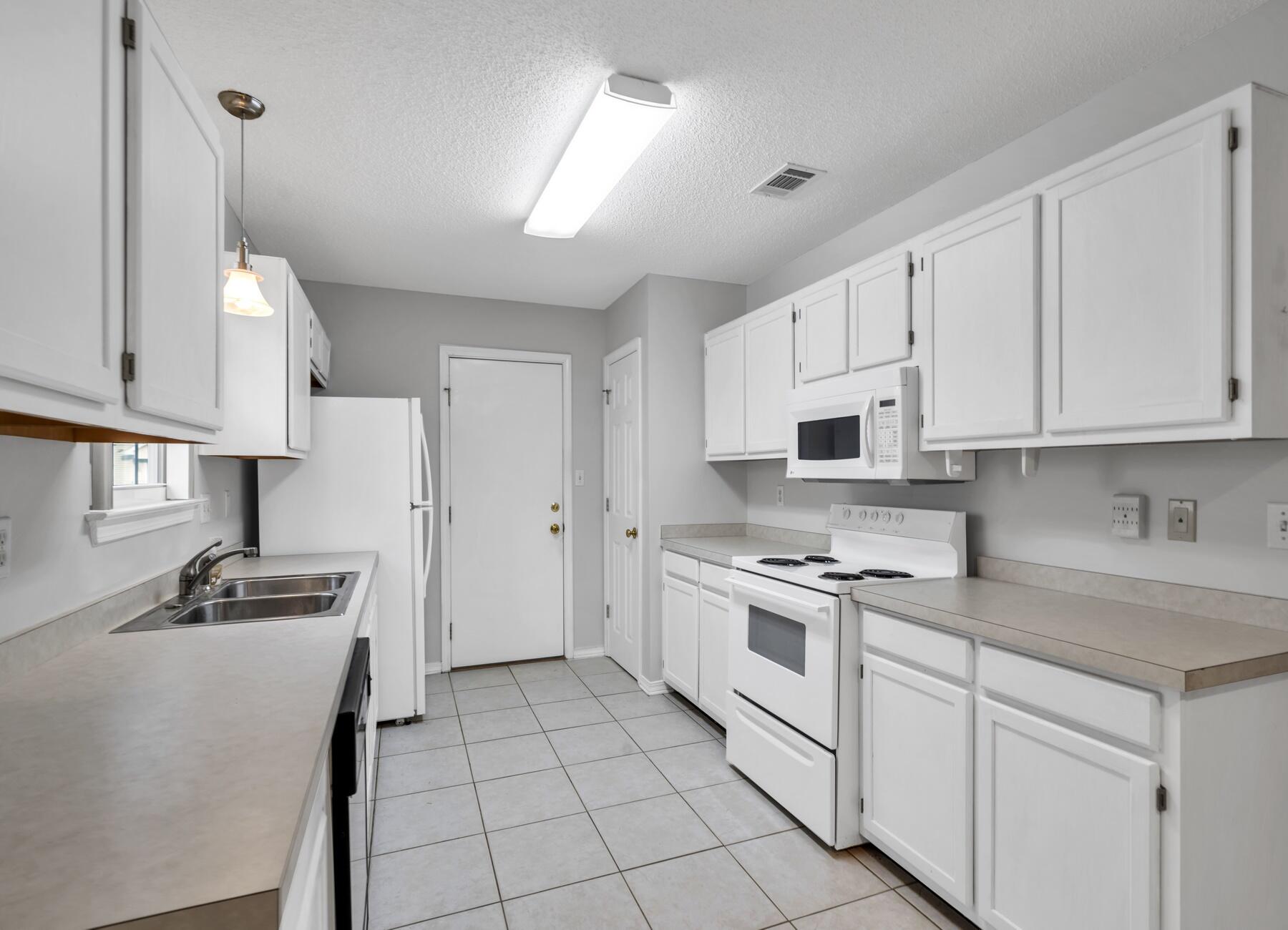 LEGION COVE S/D - Residential