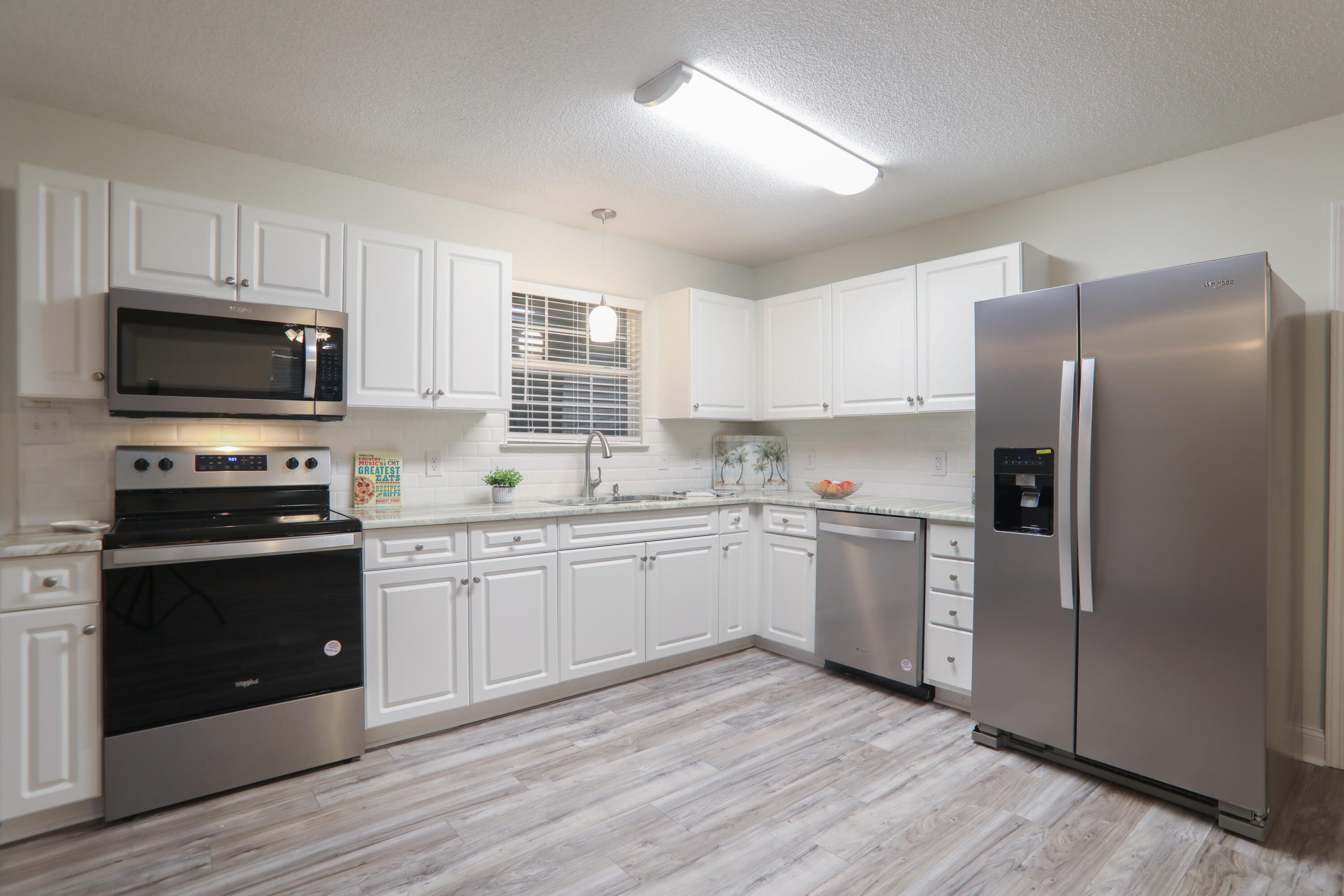 LEGEND POINTE ESTATES - Residential