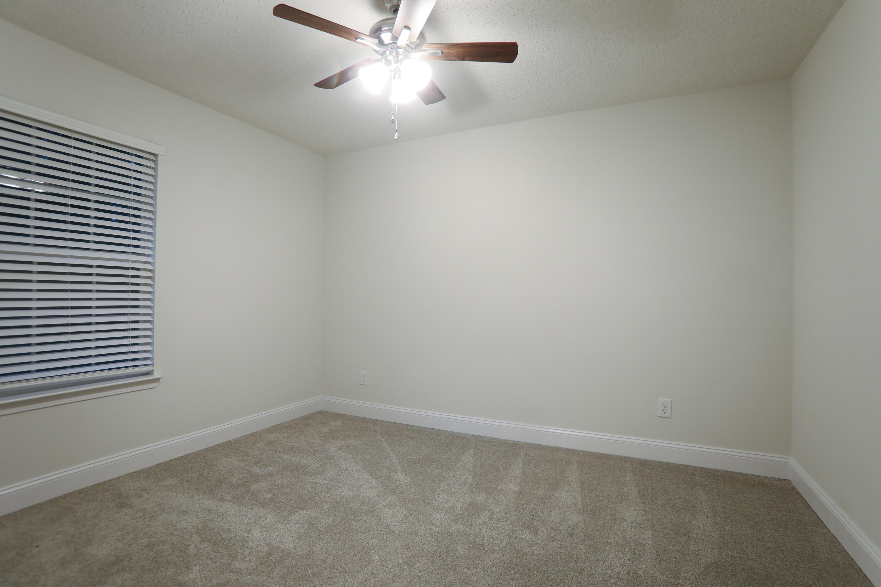 LEGEND POINTE ESTATES - Residential