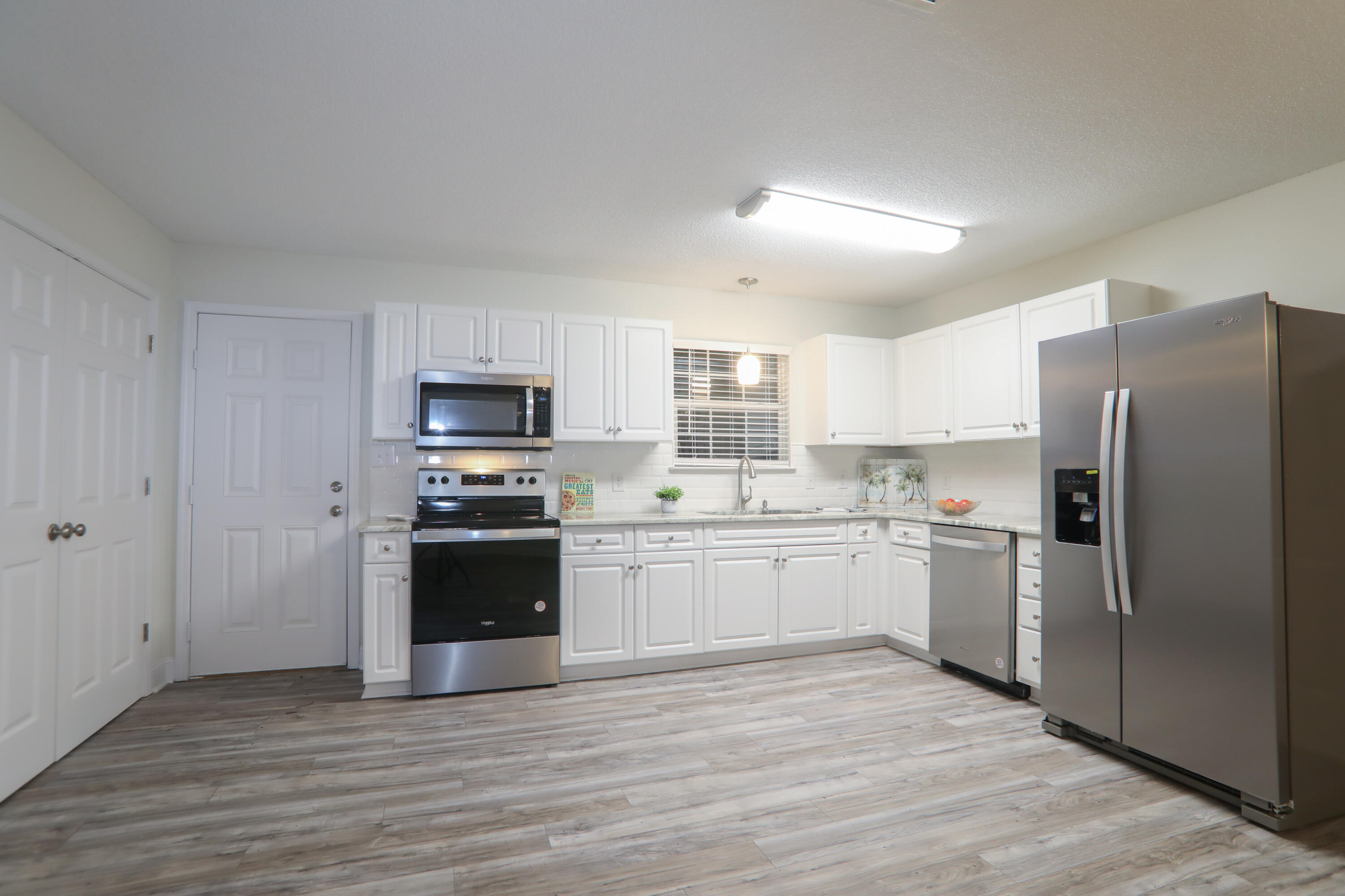 LEGEND POINTE ESTATES - Residential