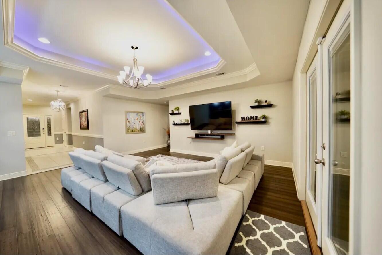 2nd ADD GARNIERS BCH LOT 17 BLK 7 - Residential