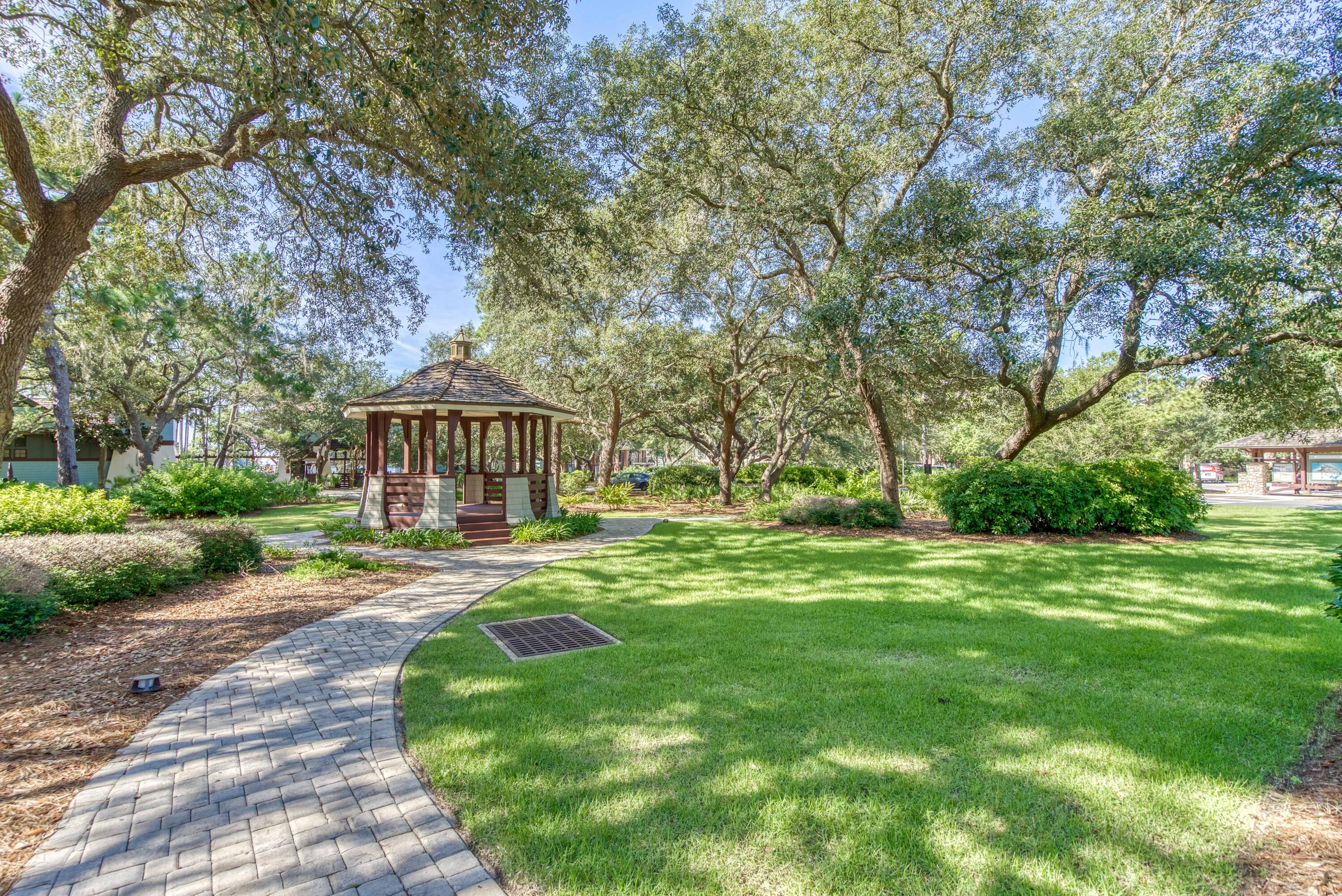 LINKSIDE AT WILD HERON - Residential