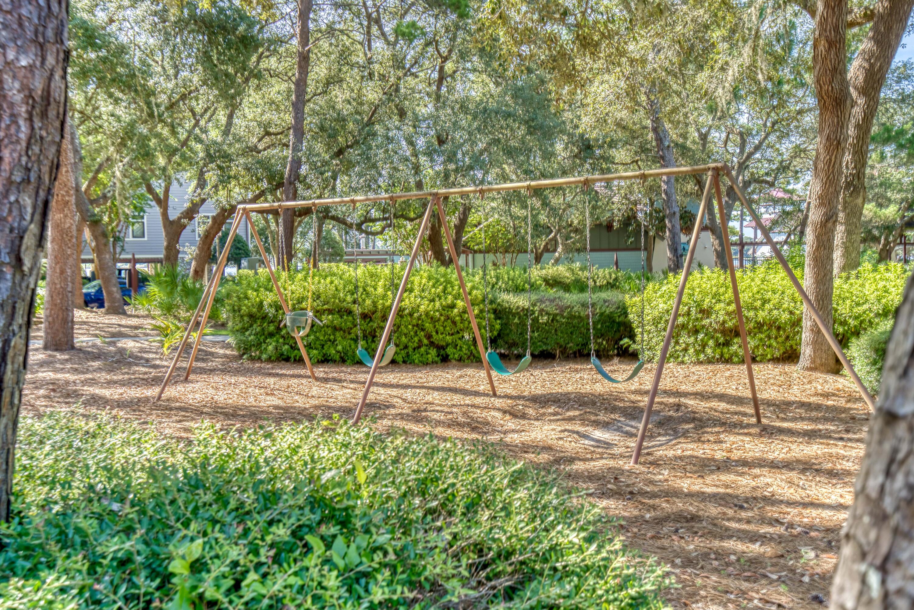 LINKSIDE AT WILD HERON - Residential