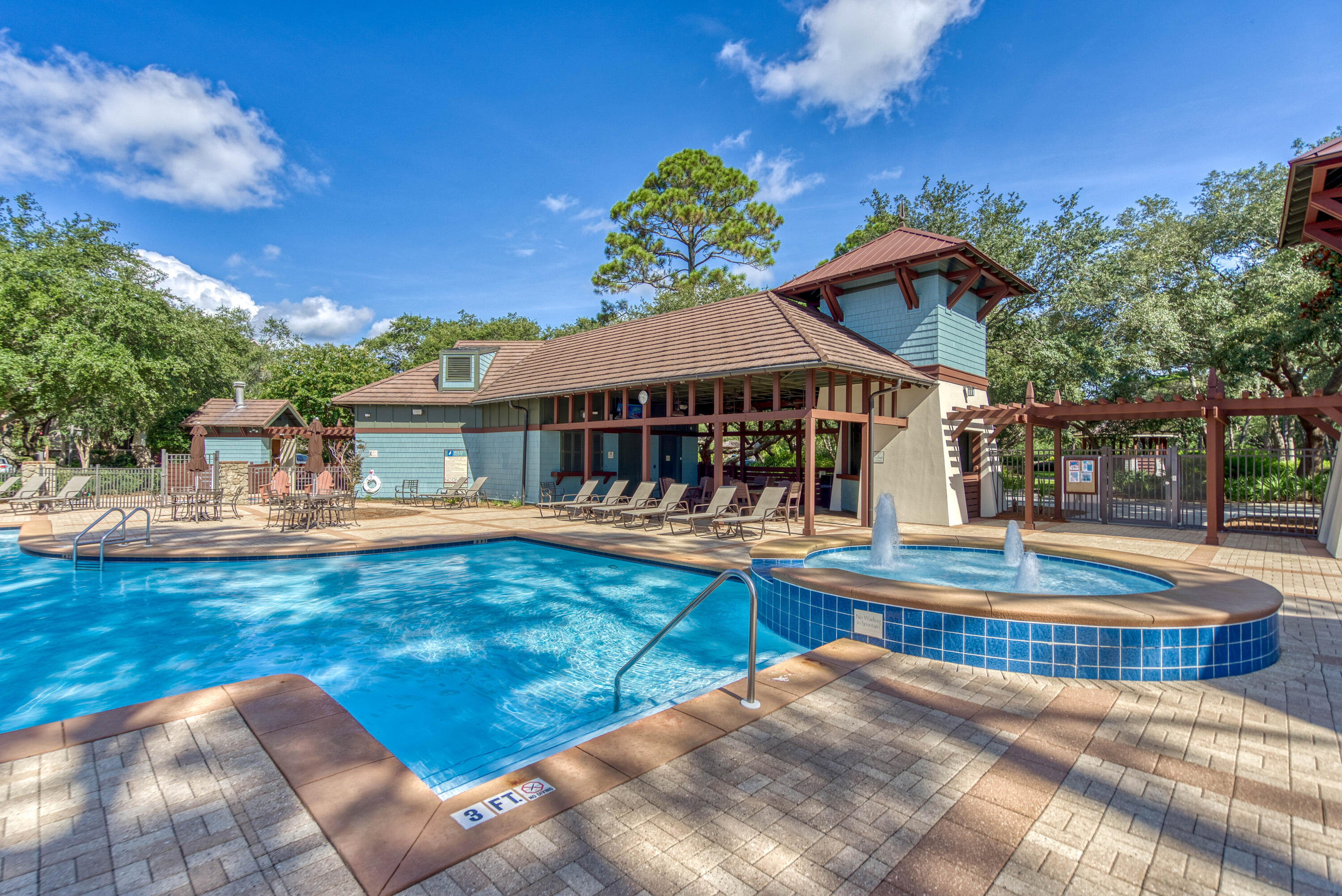 LINKSIDE AT WILD HERON - Residential