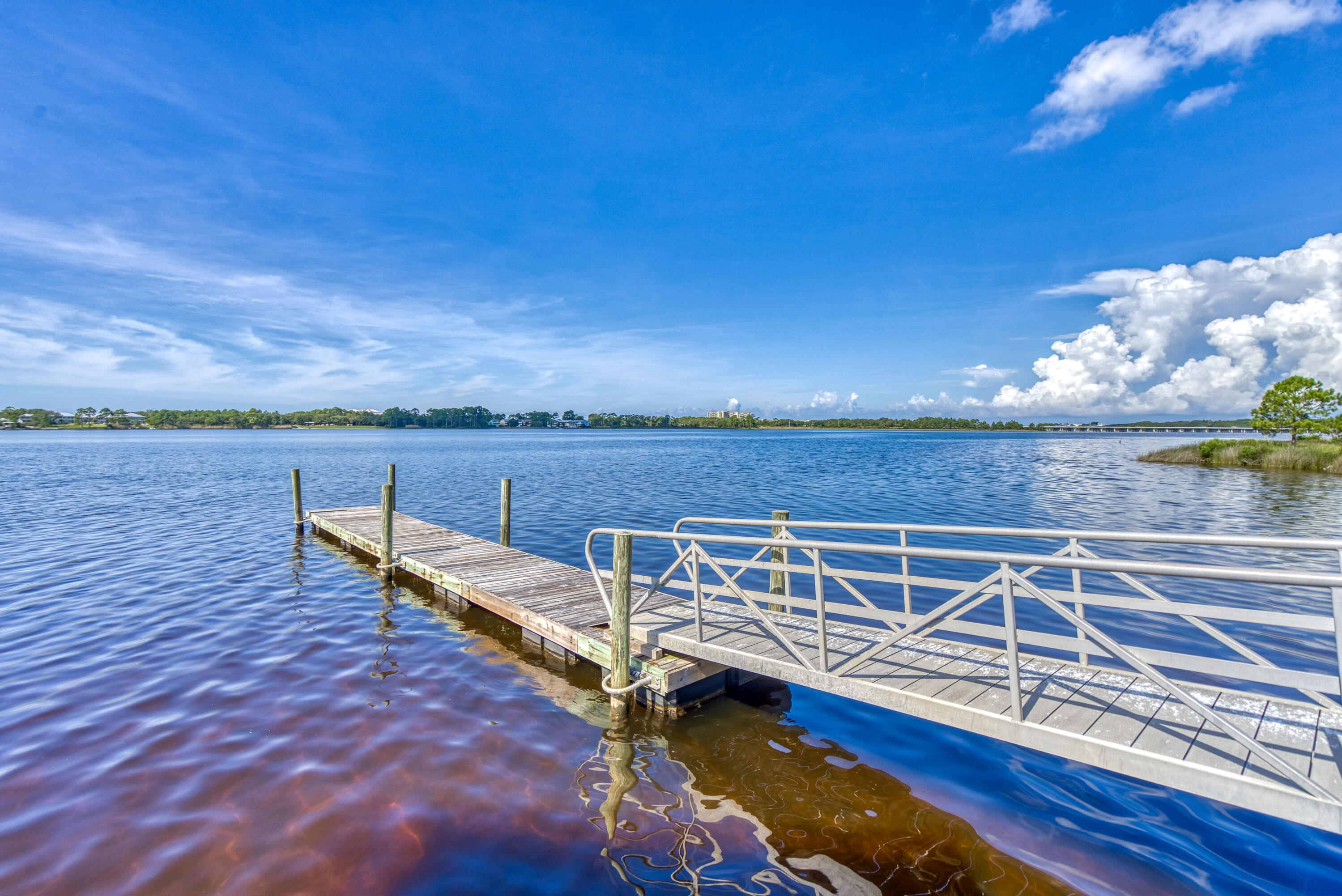 LINKSIDE AT WILD HERON - Residential