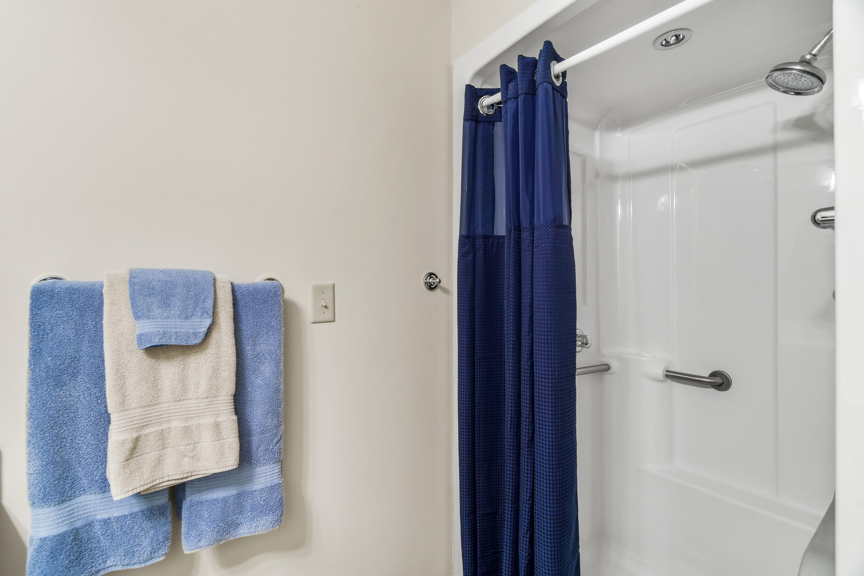 LINKSIDE AT WILD HERON - Residential