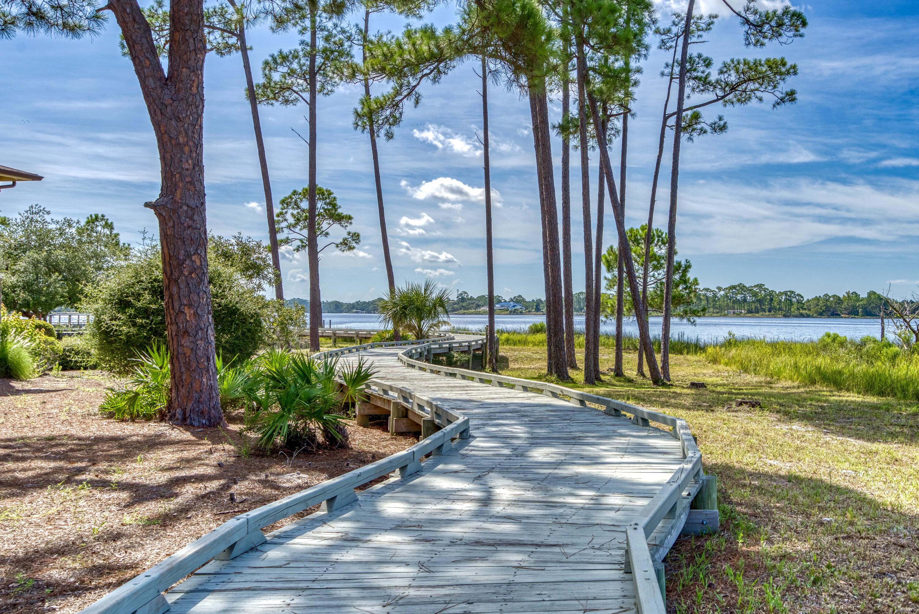 LINKSIDE AT WILD HERON - Residential