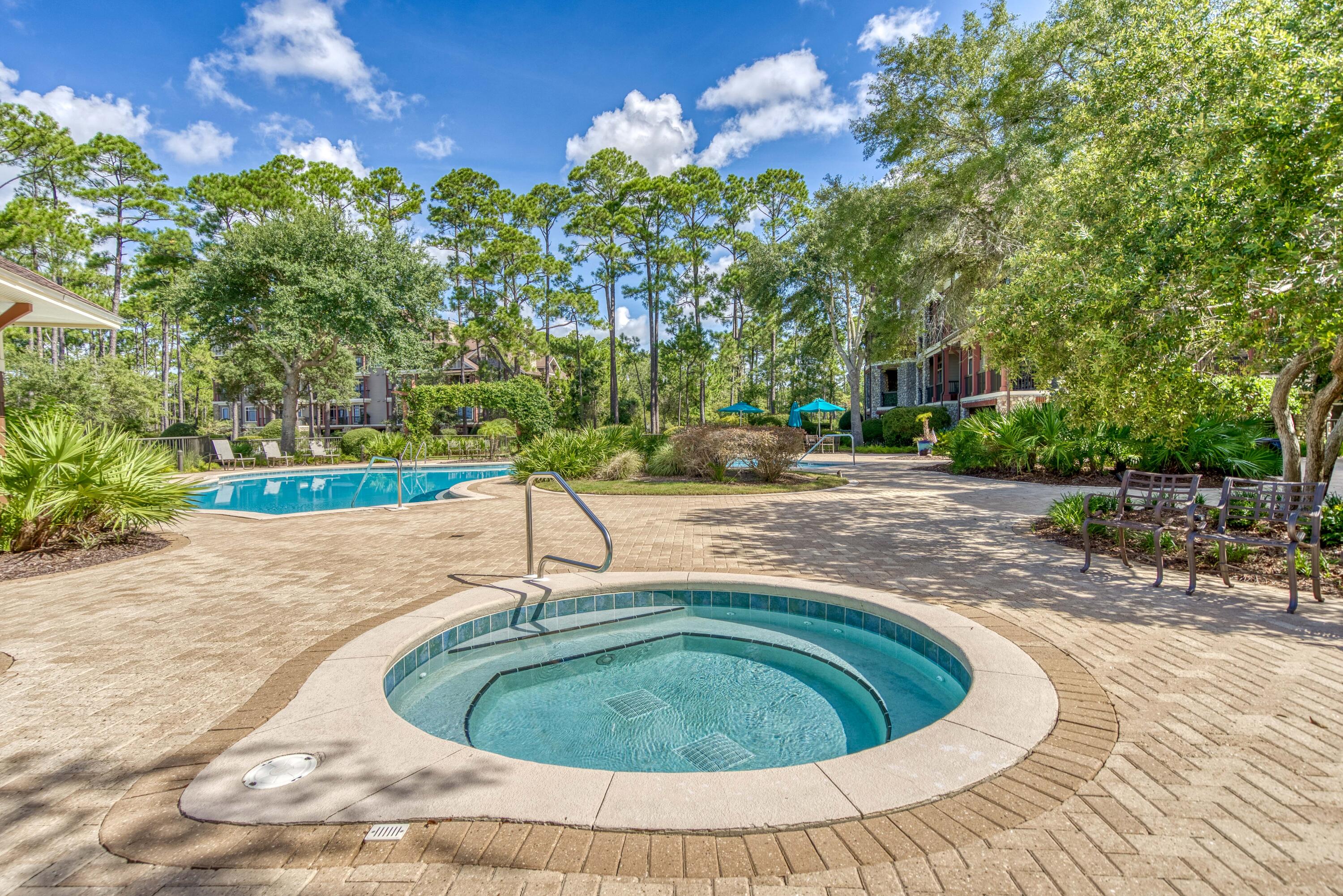 LINKSIDE AT WILD HERON - Residential