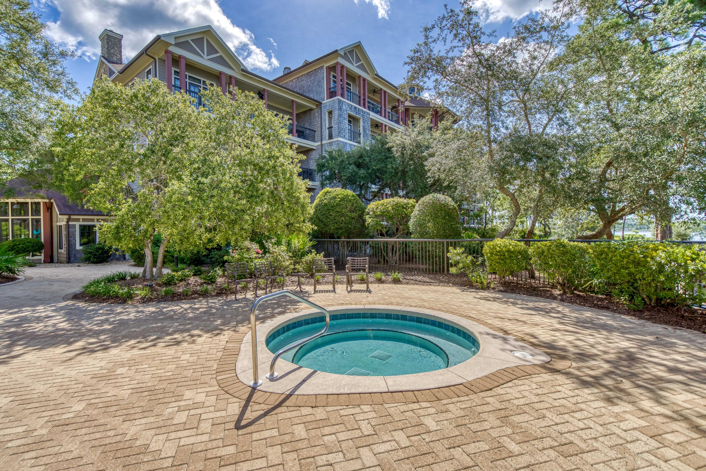 LINKSIDE AT WILD HERON - Residential