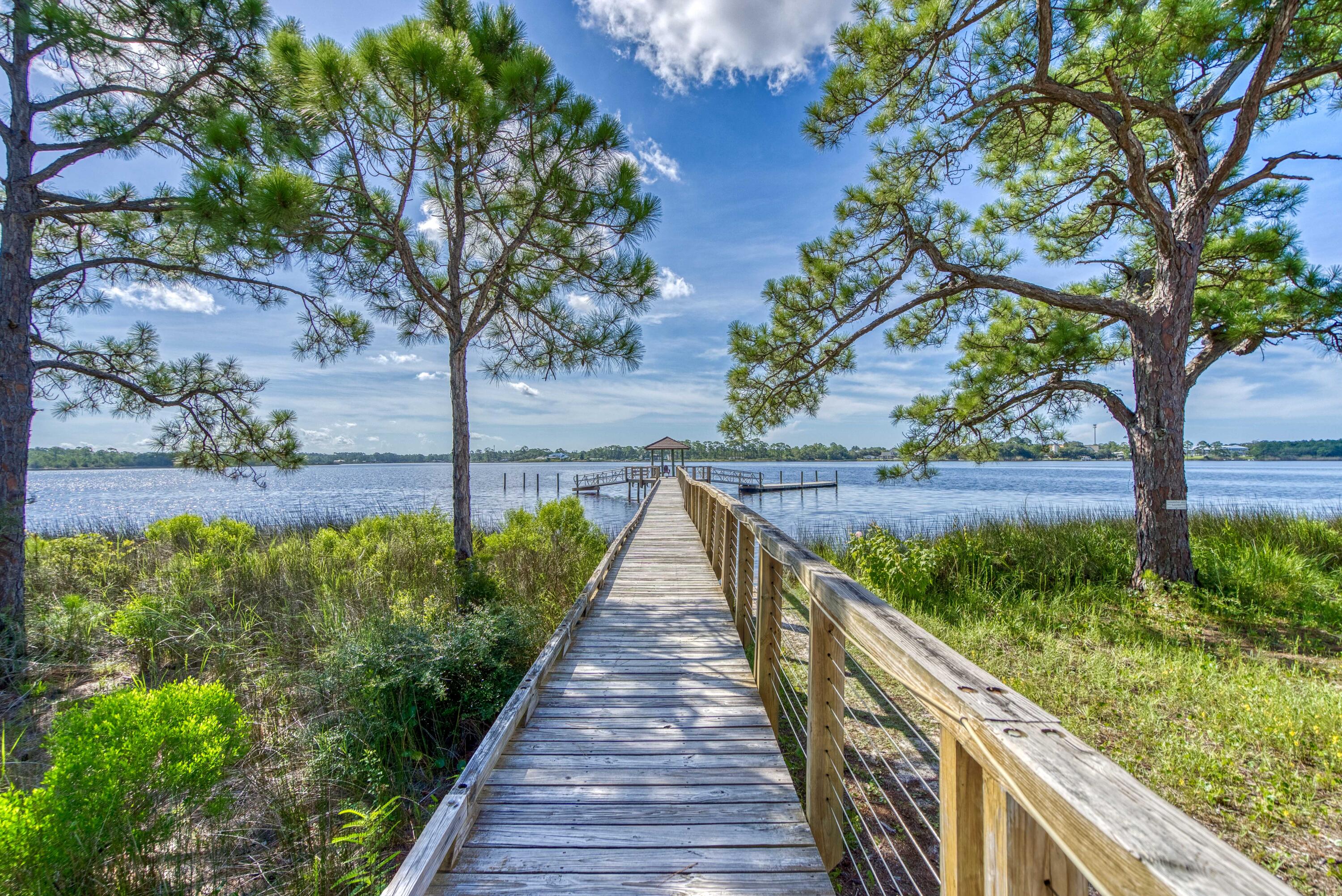 LINKSIDE AT WILD HERON - Residential