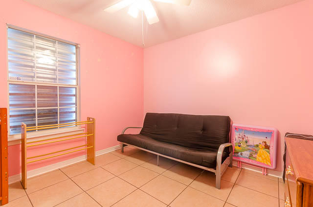 NAVARRE S/D 2ND ADDN - Residential