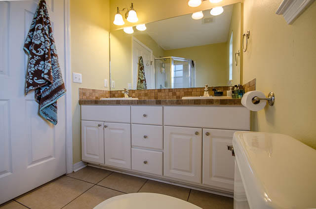 NAVARRE S/D 2ND ADDN - Residential