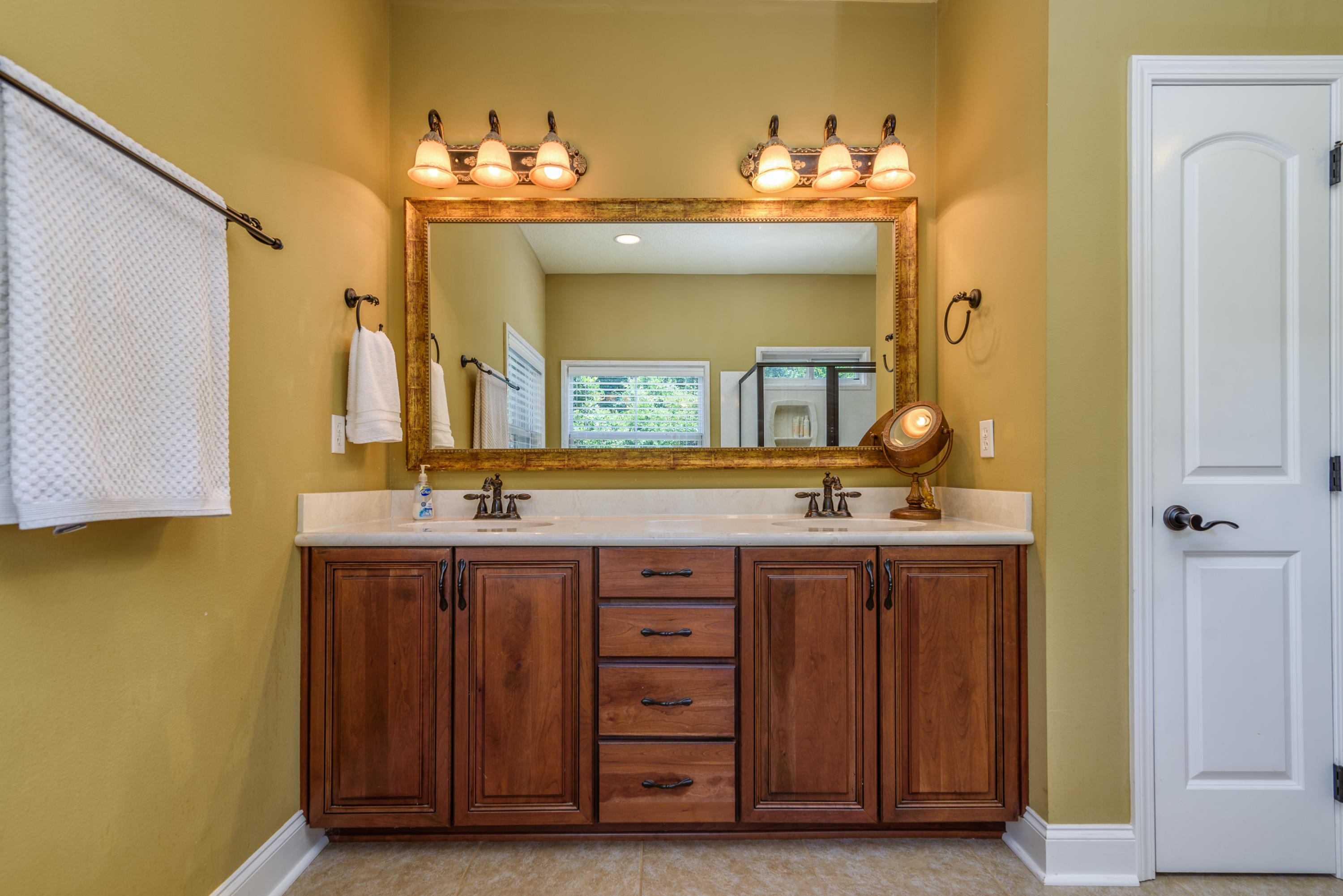 PLANTATION OAKS OF MARY ESTHER - Residential