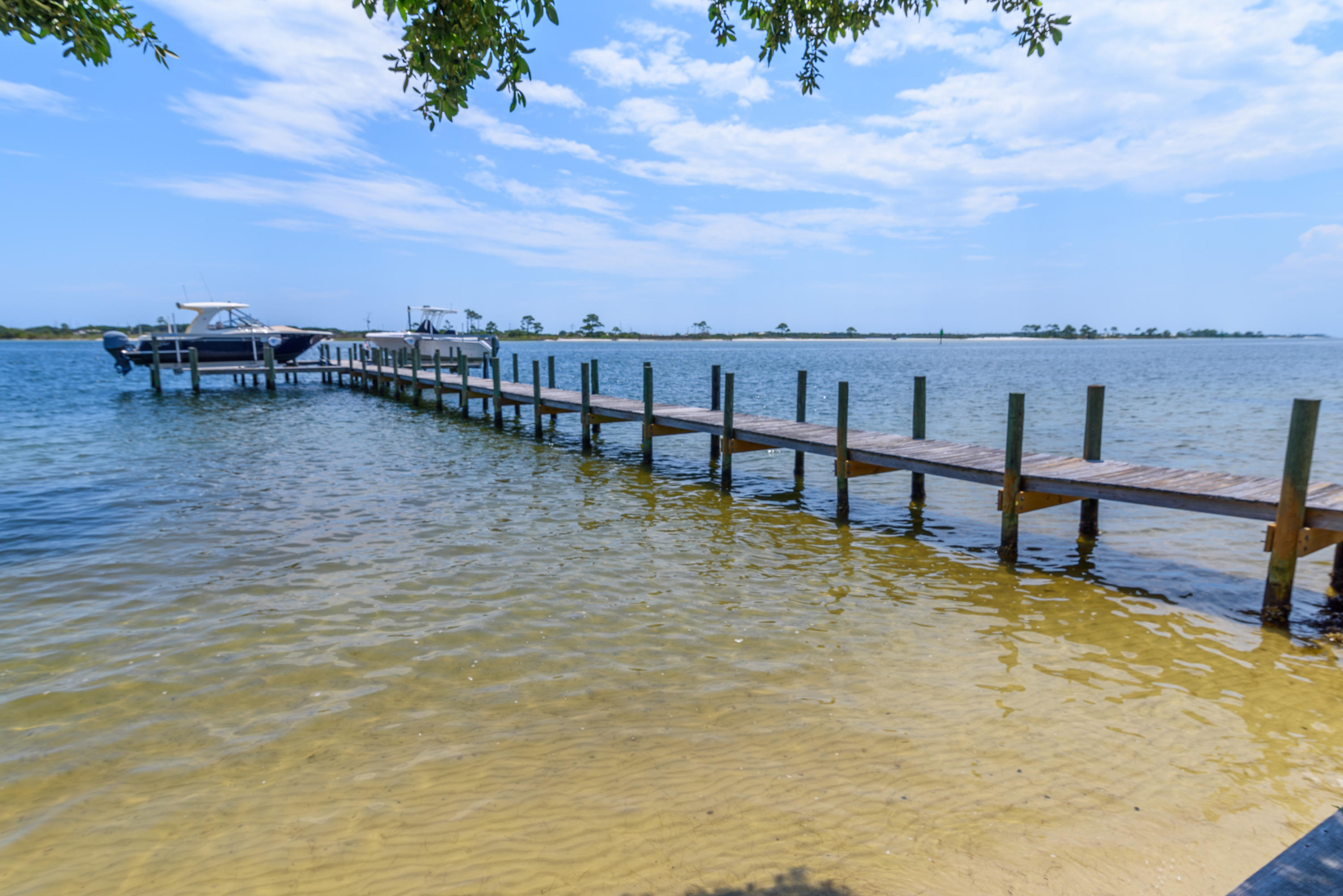 PLANTATION OAKS OF MARY ESTHER - Residential