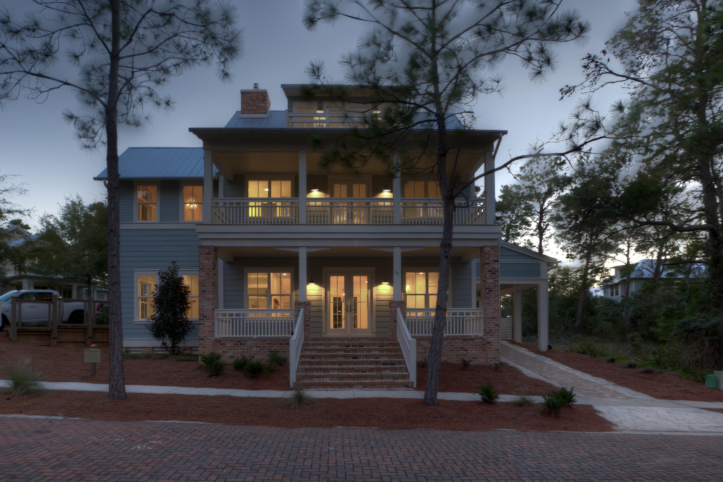 FOREST LAKES - Residential