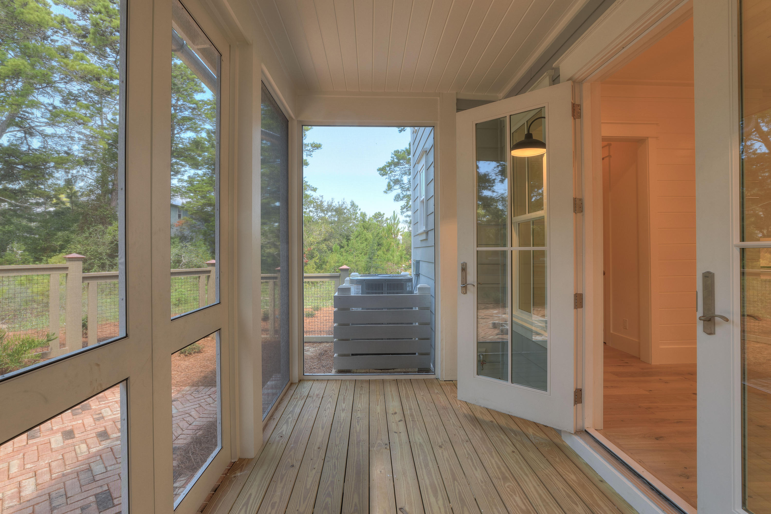 FOREST LAKES - Residential