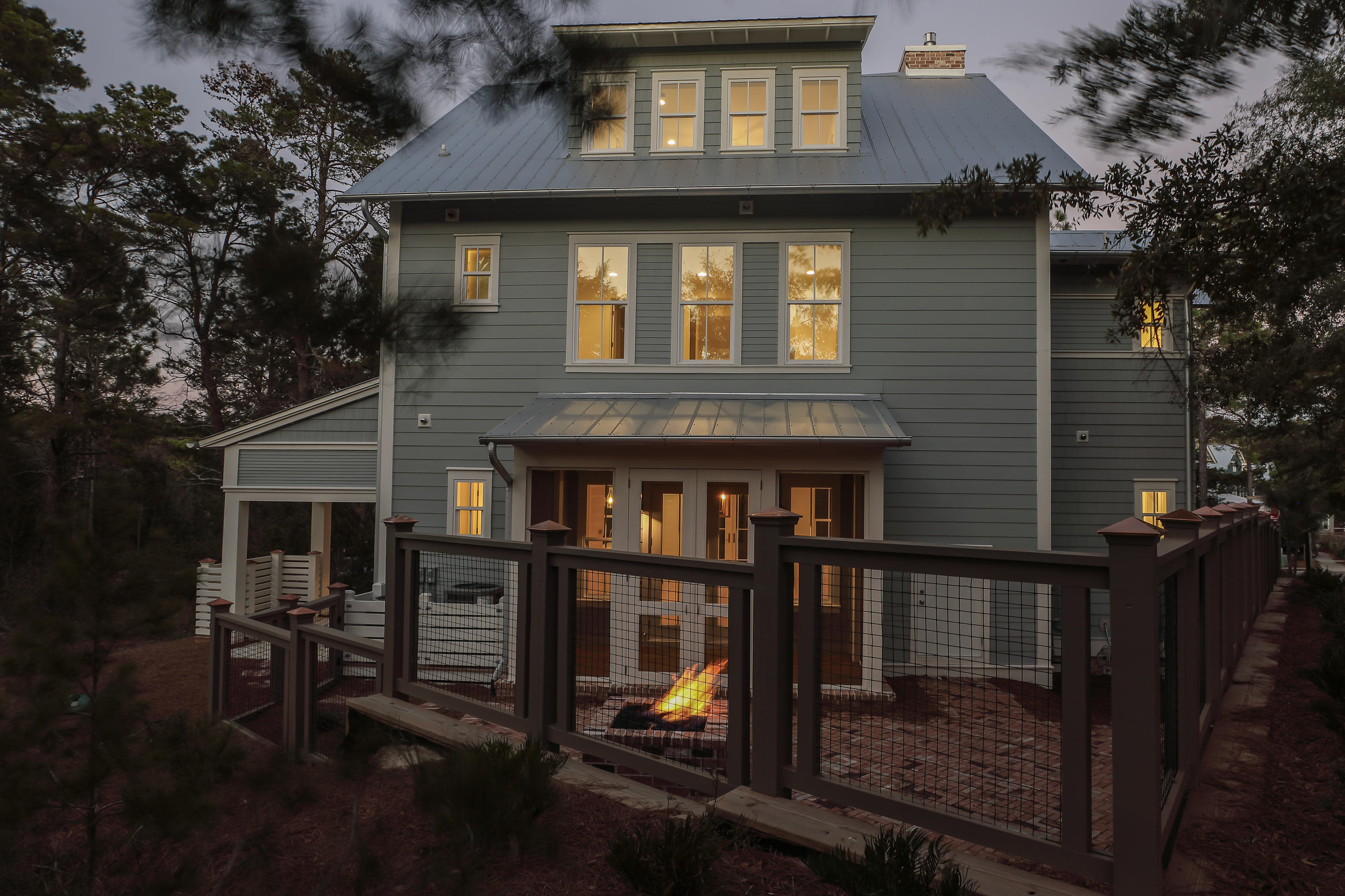 FOREST LAKES - Residential