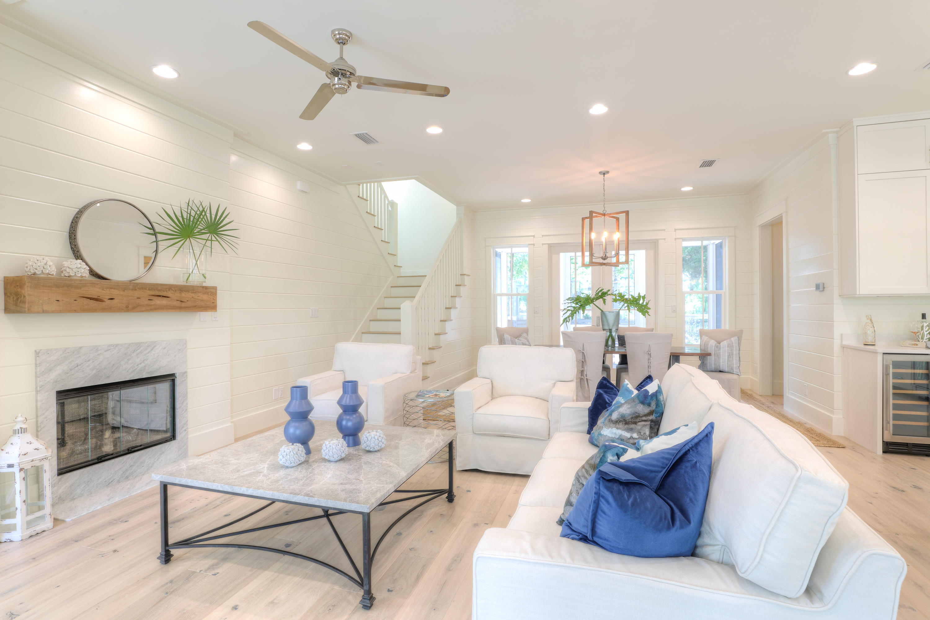 FOREST LAKES - Residential