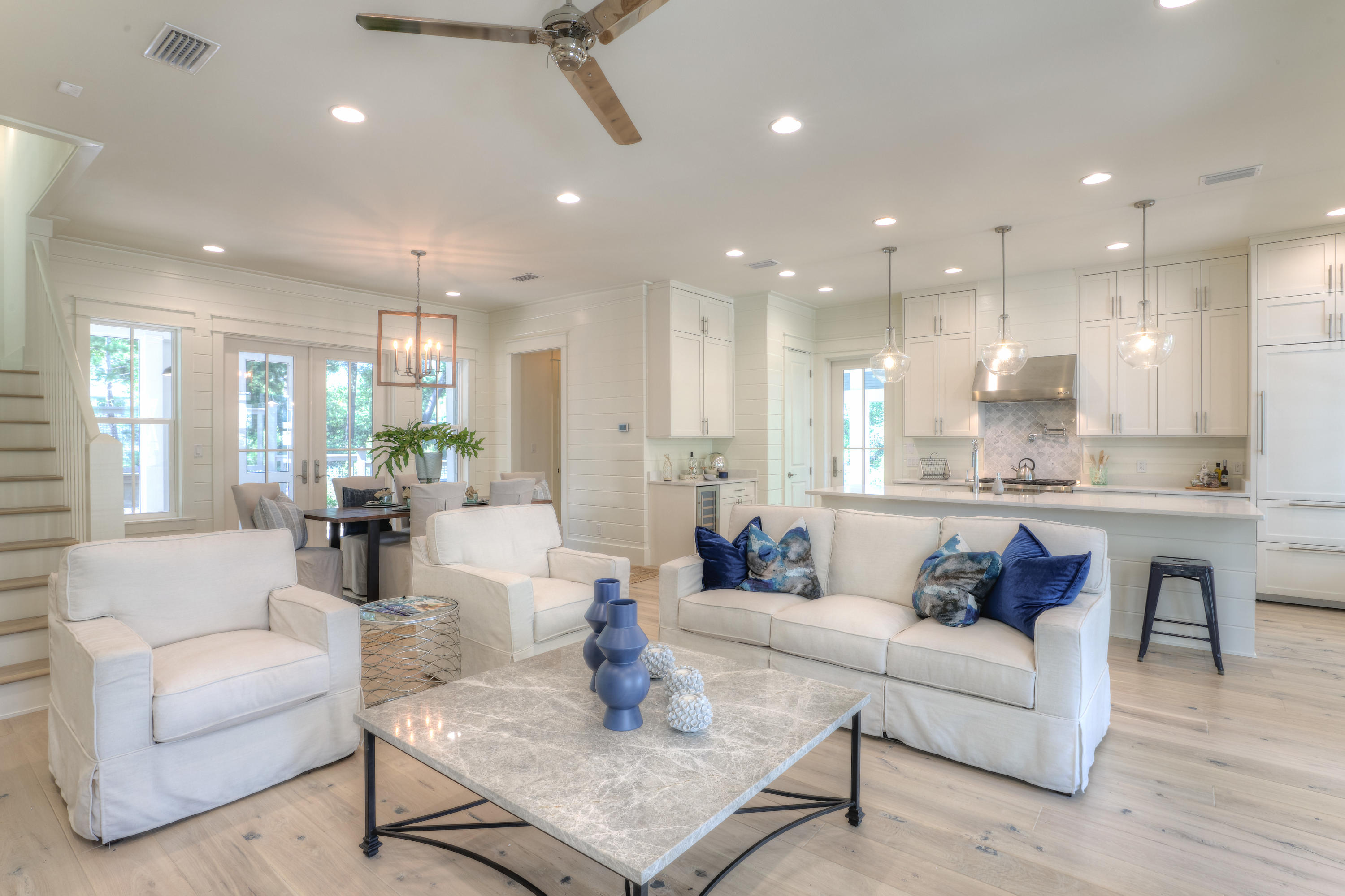 FOREST LAKES - Residential