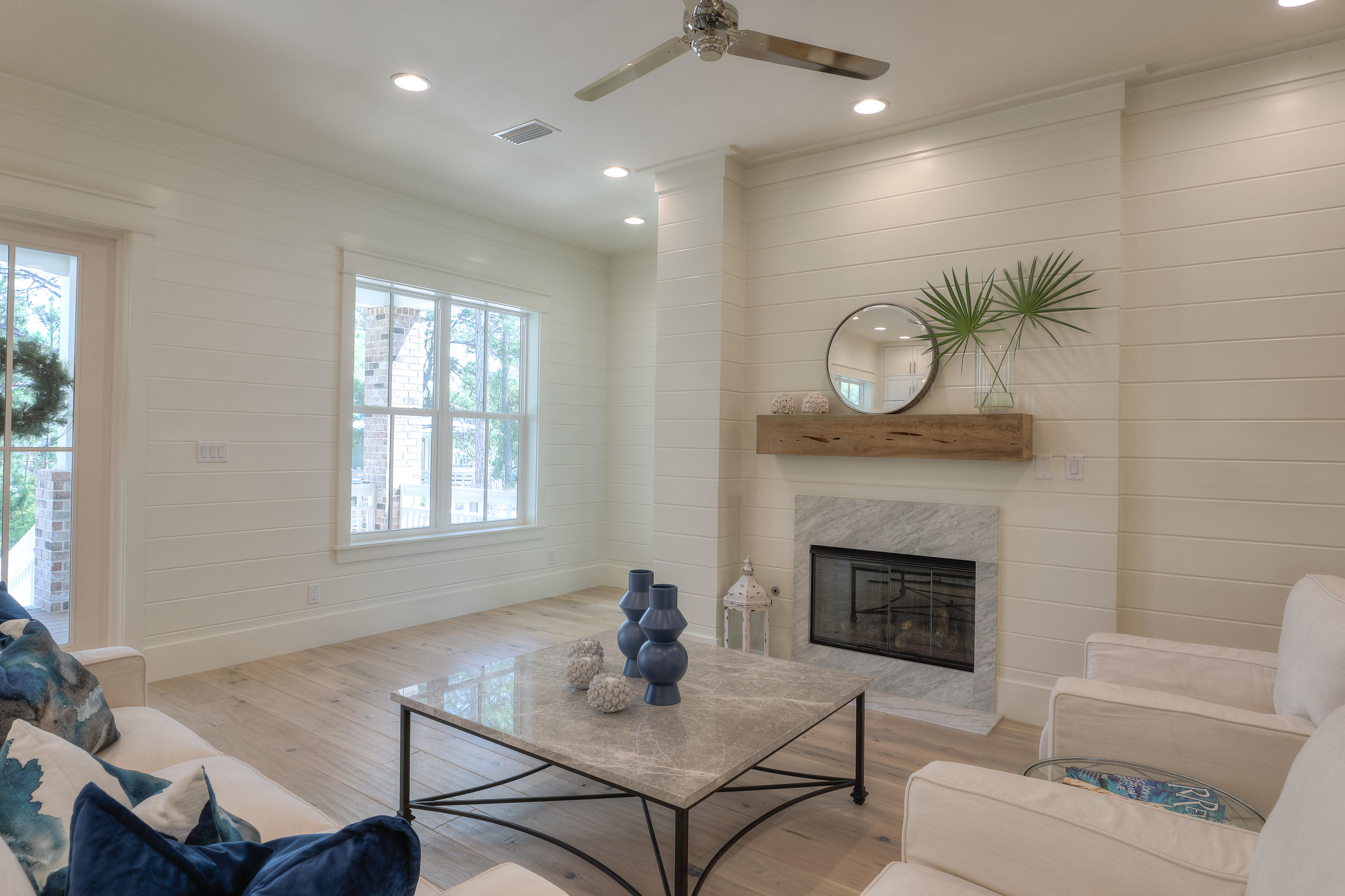 FOREST LAKES - Residential