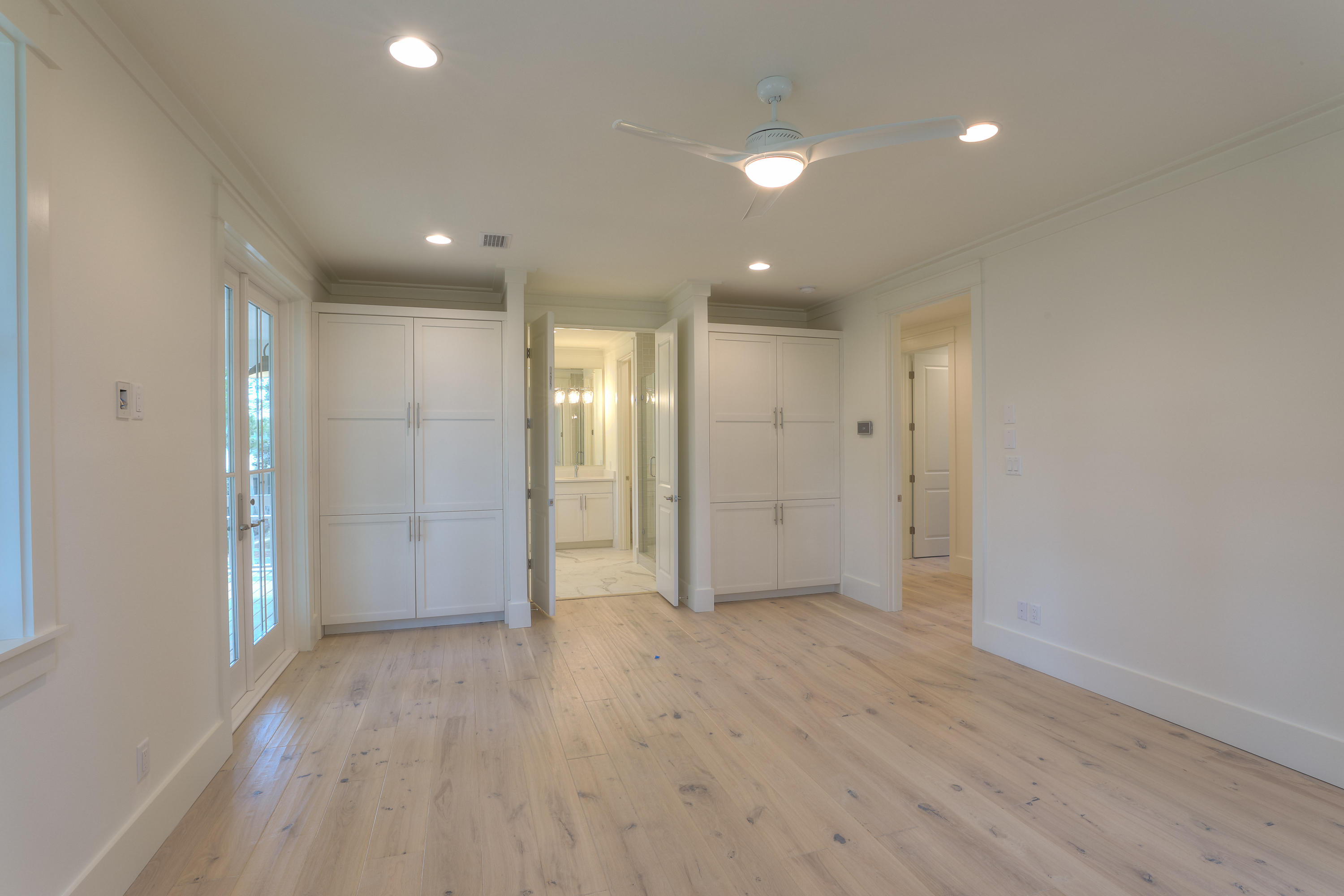 FOREST LAKES - Residential