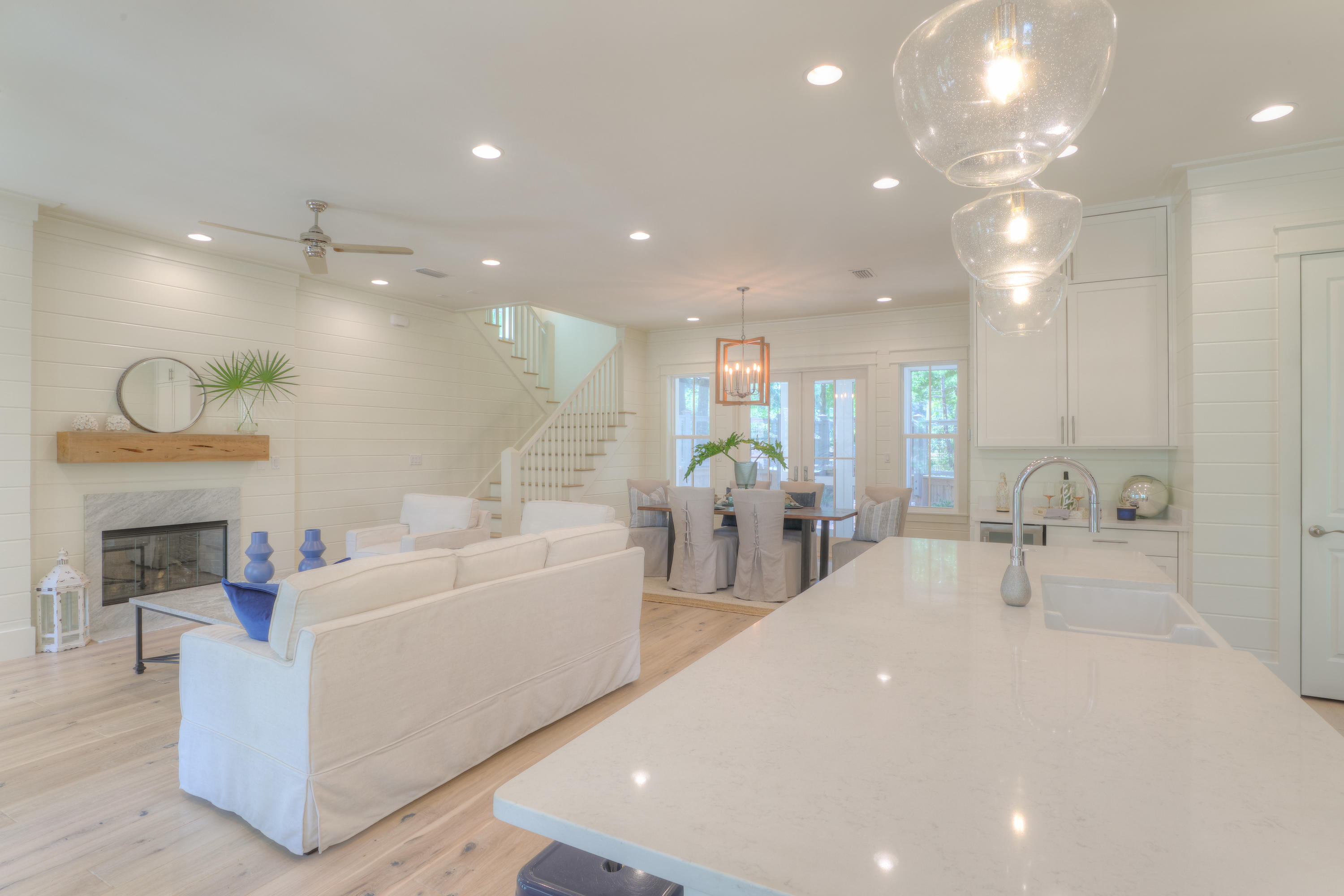 FOREST LAKES - Residential