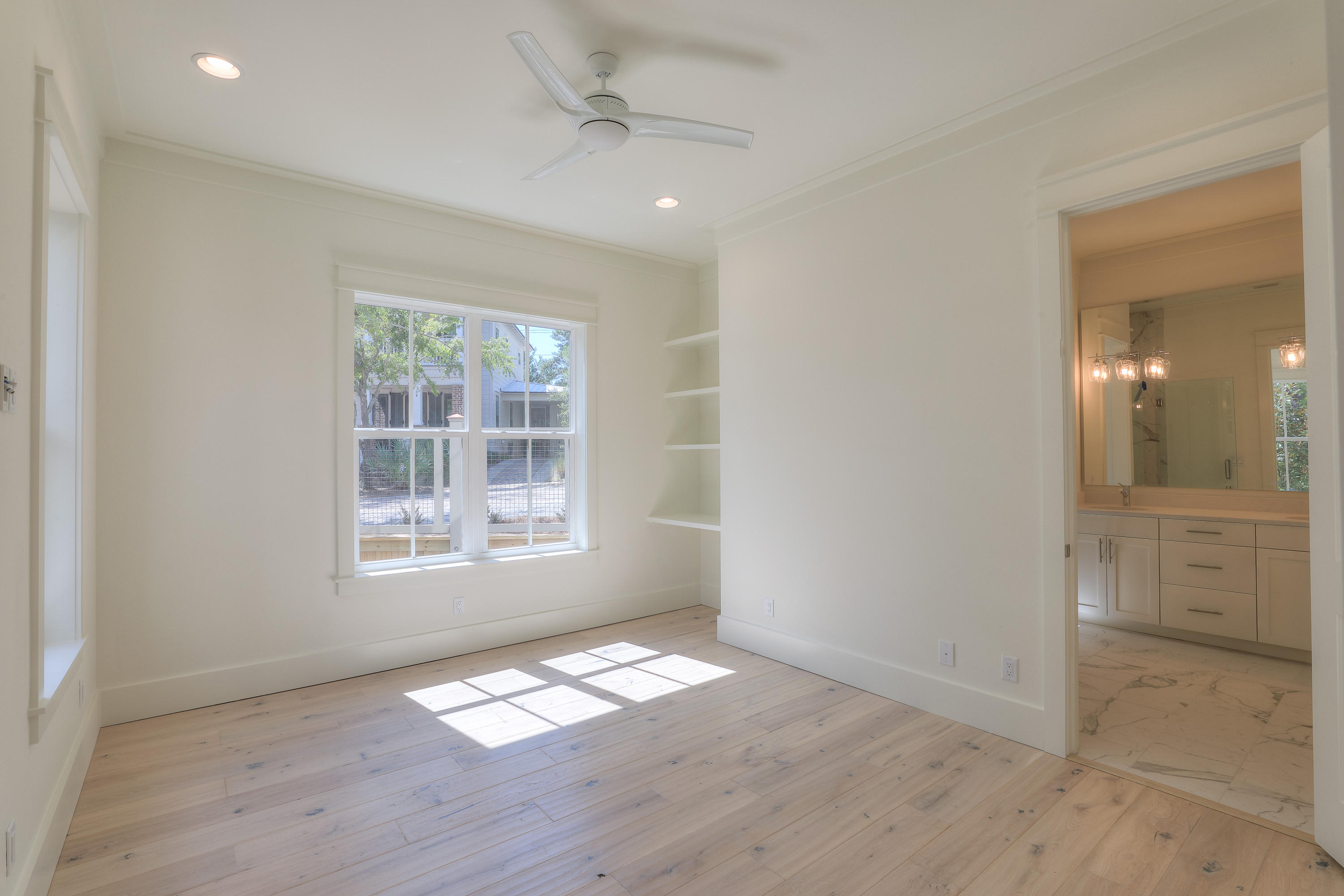 FOREST LAKES - Residential