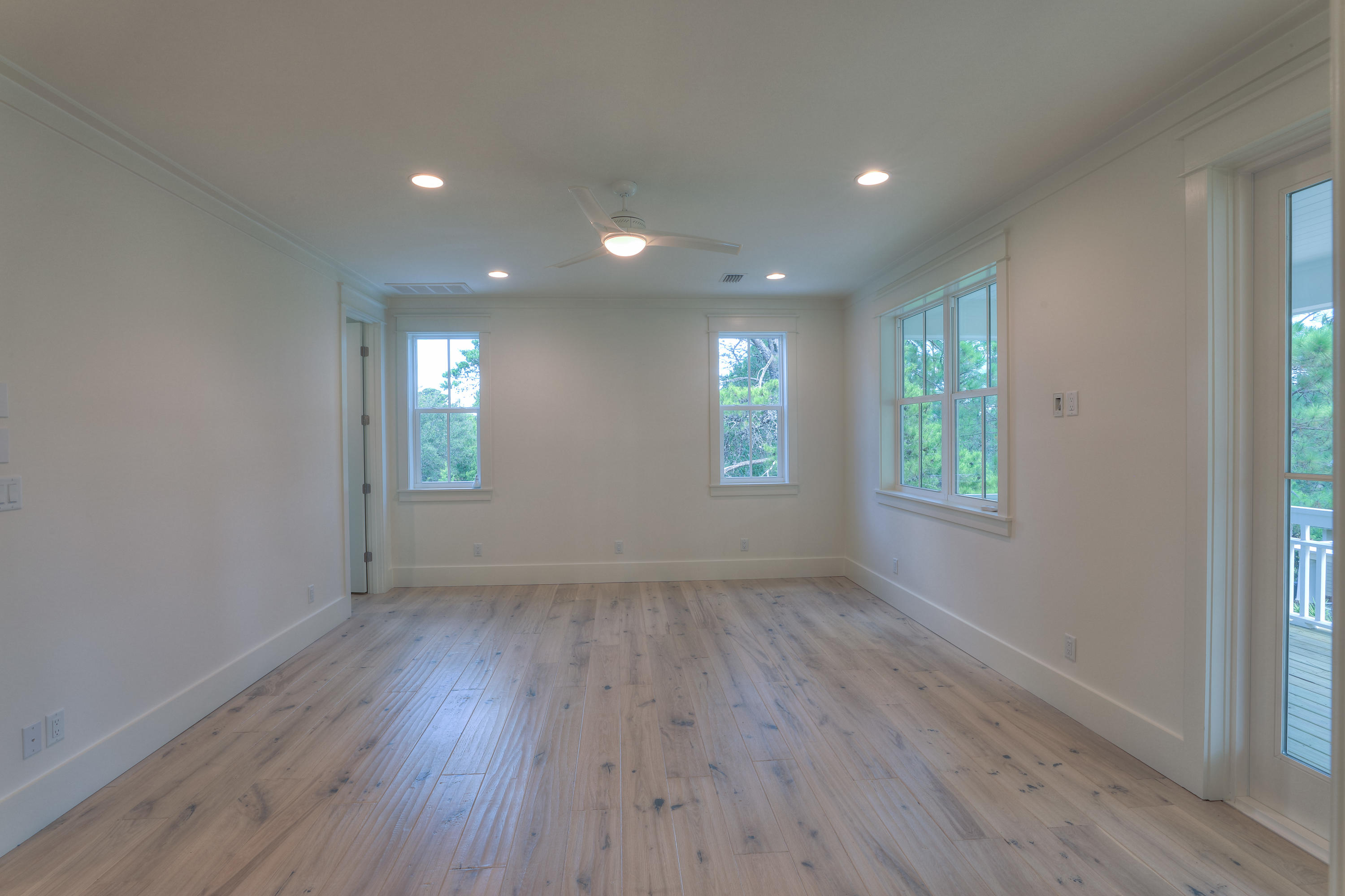 FOREST LAKES - Residential