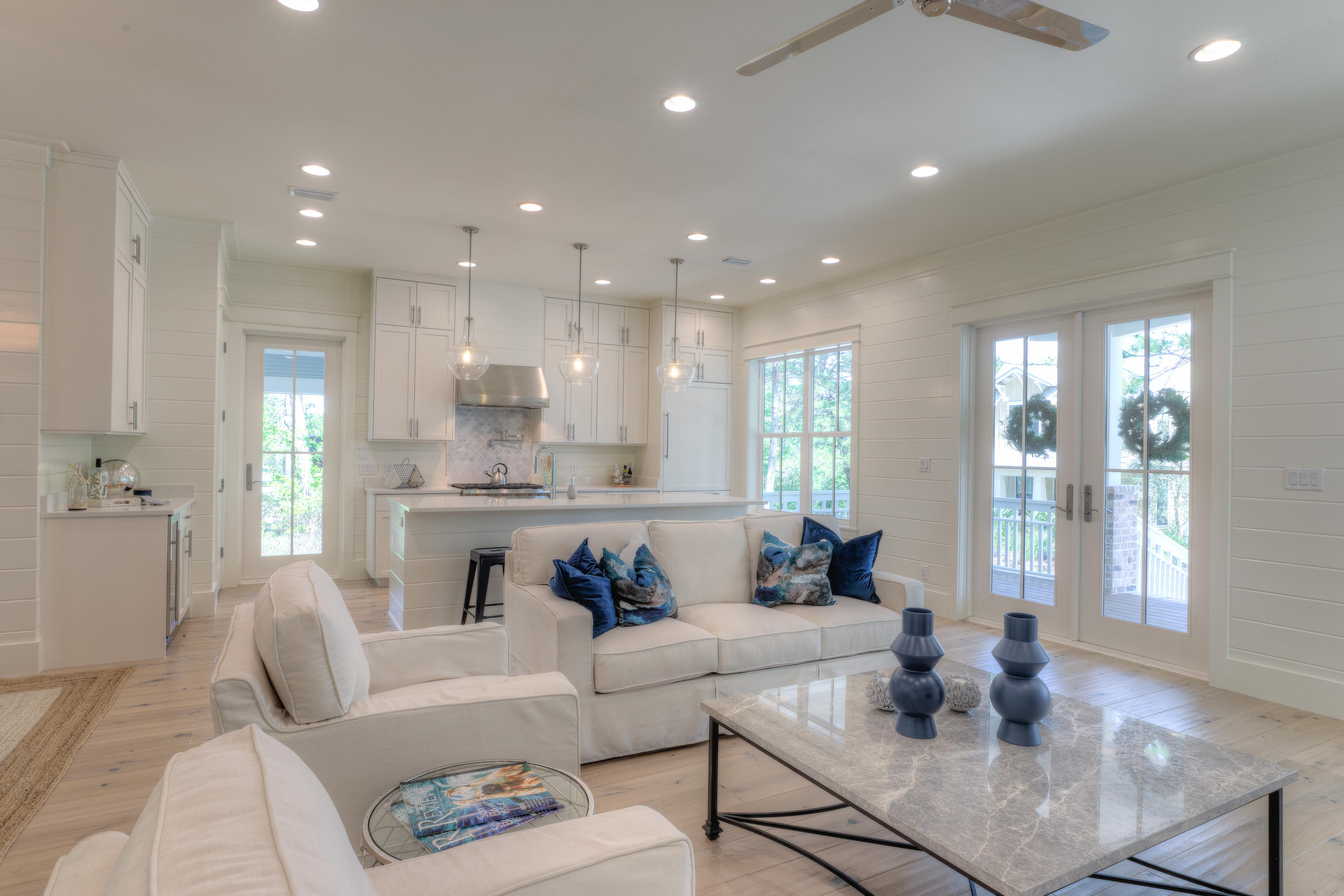 FOREST LAKES - Residential