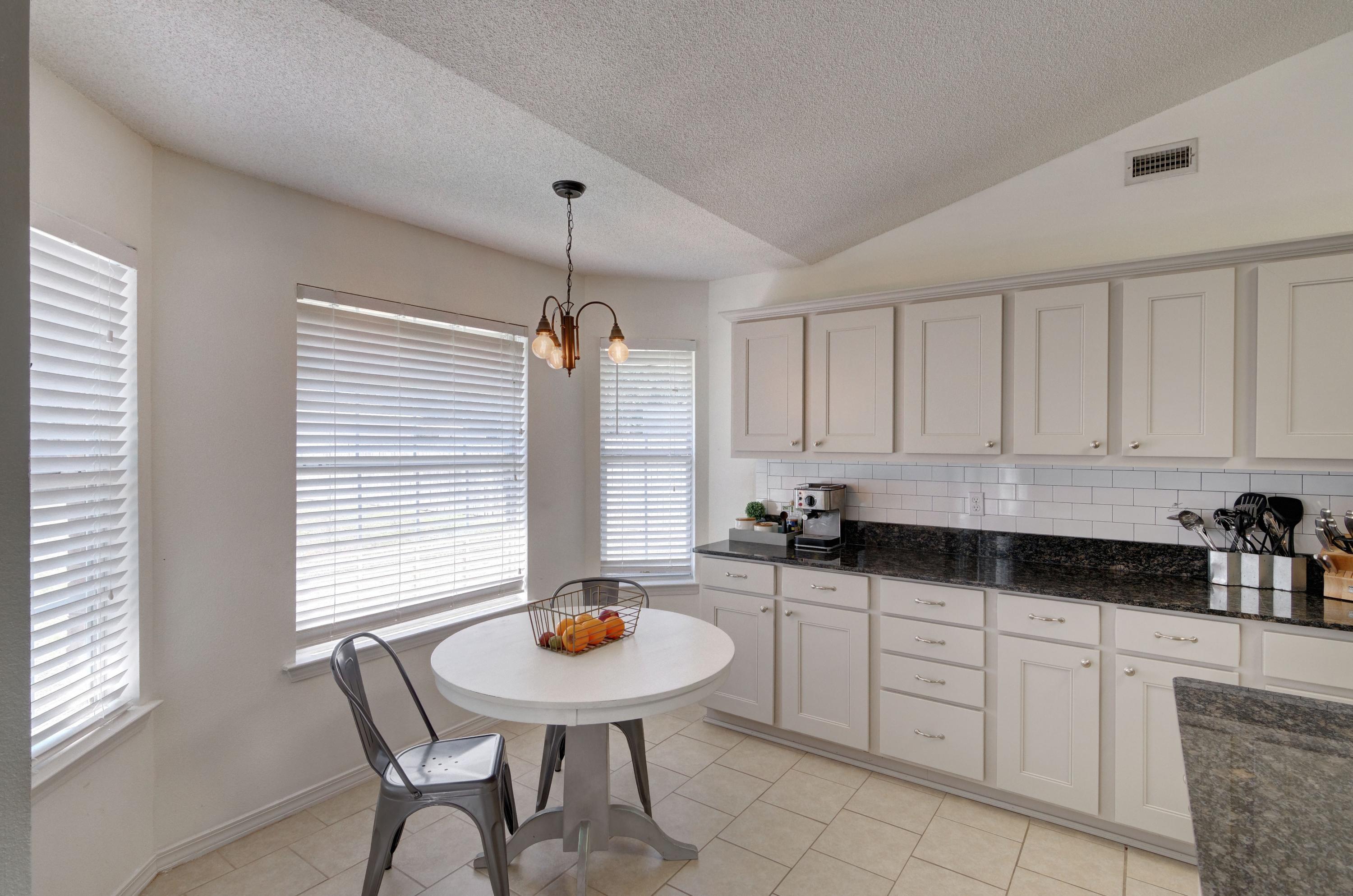 HAMPTON RIDGE ESTATES - Residential