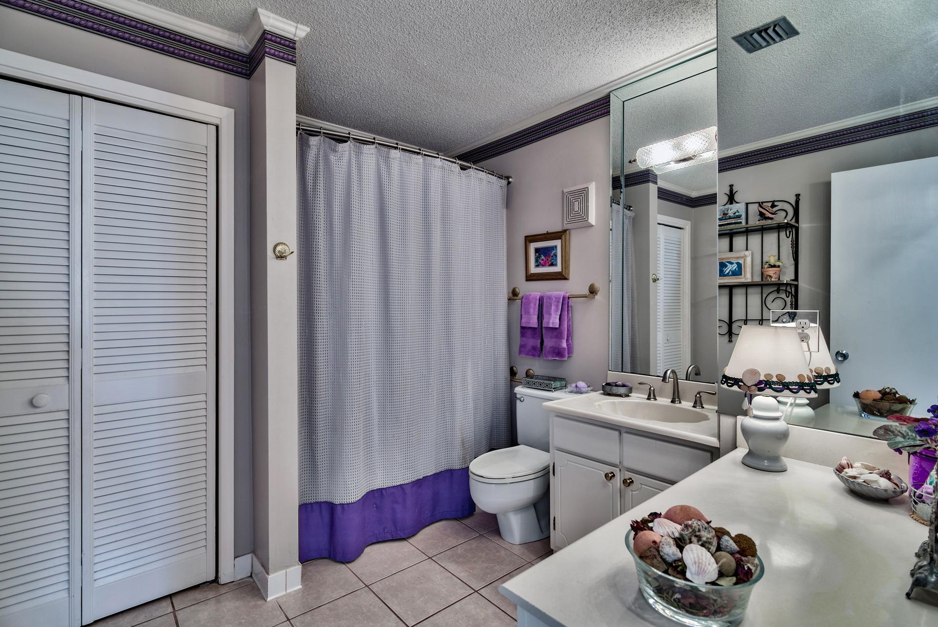 SHORELINE TOWERS 2 - Residential