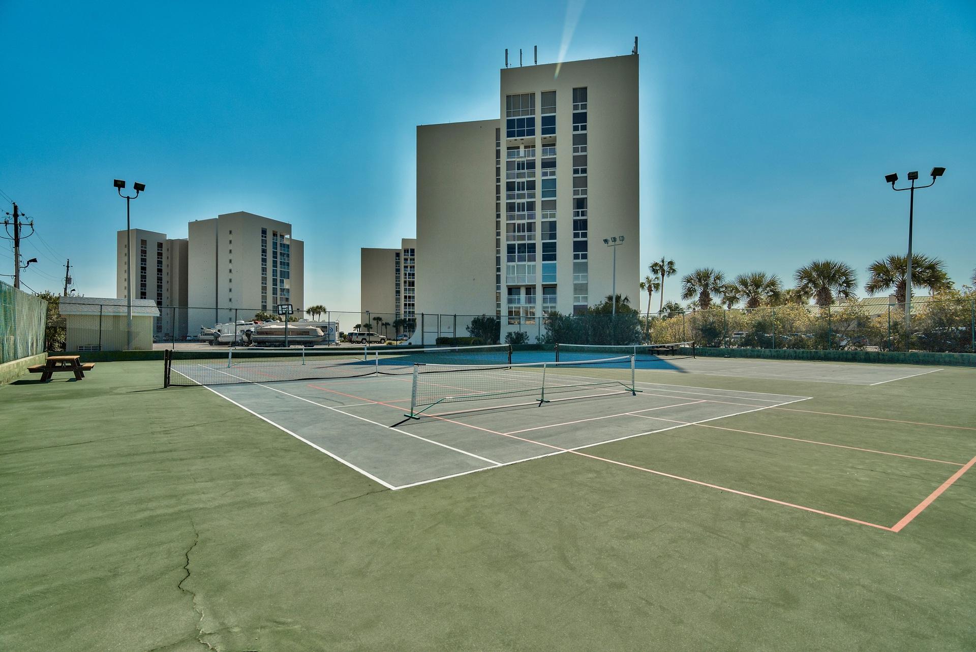 SHORELINE TOWERS 2 - Residential